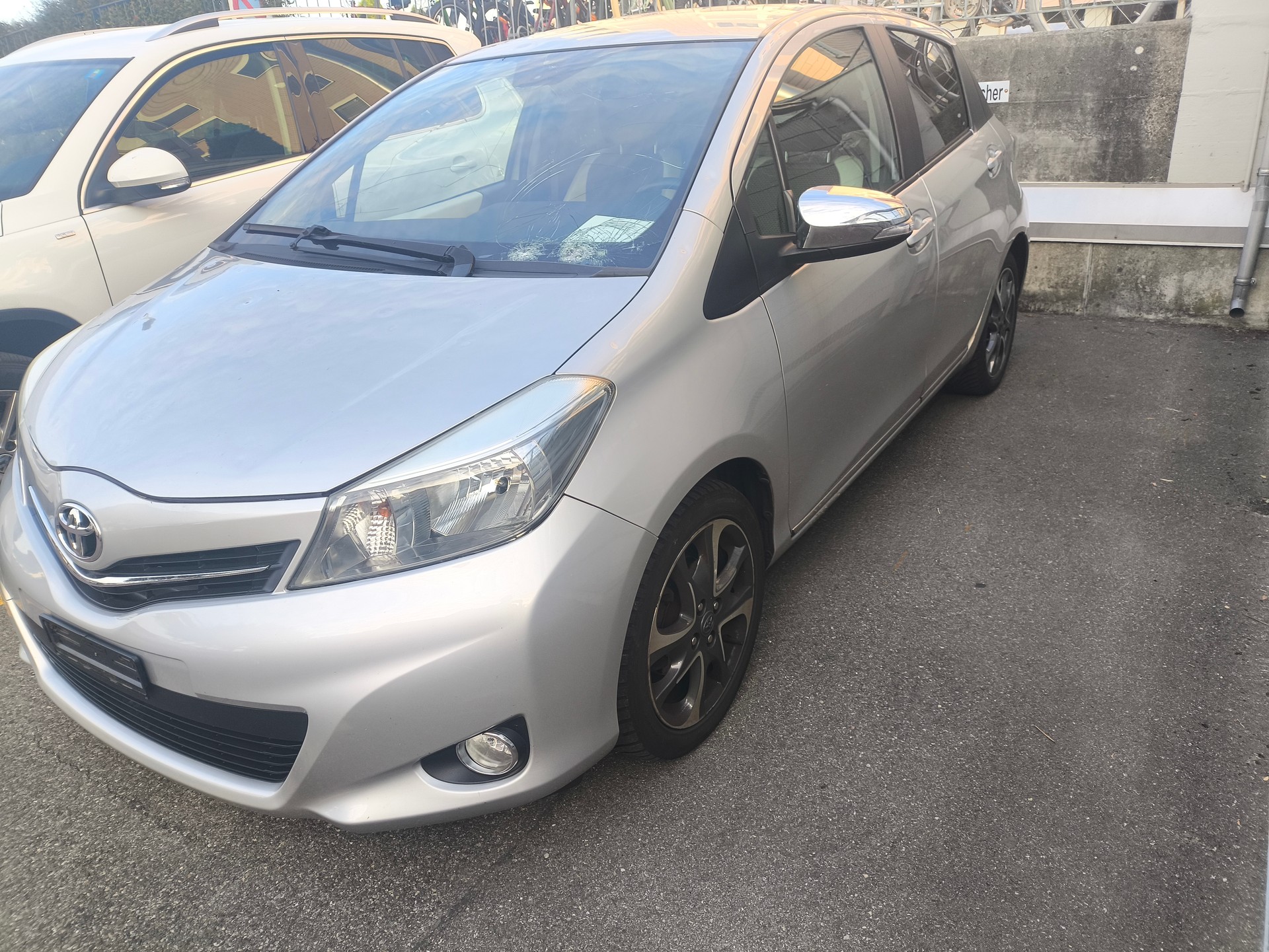 TOYOTA Yaris 1.33 Trend Multidrive-image-3