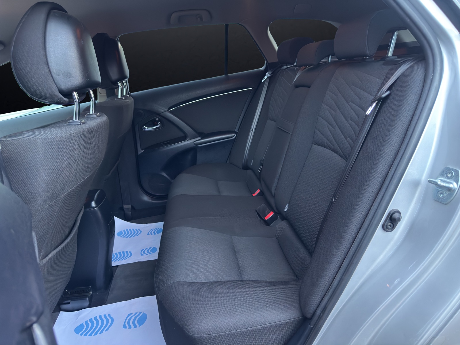 TOYOTA Avensis SW 2.0 Linea Sol Premium Automat Schweizer Hand Fahrzeug aus 1. Hand * Frisch ab Service & ab MFK-image-10