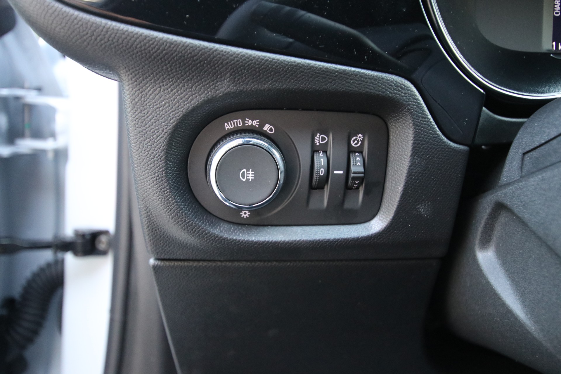 OPEL Corsa e- 51kWh GS-image-24