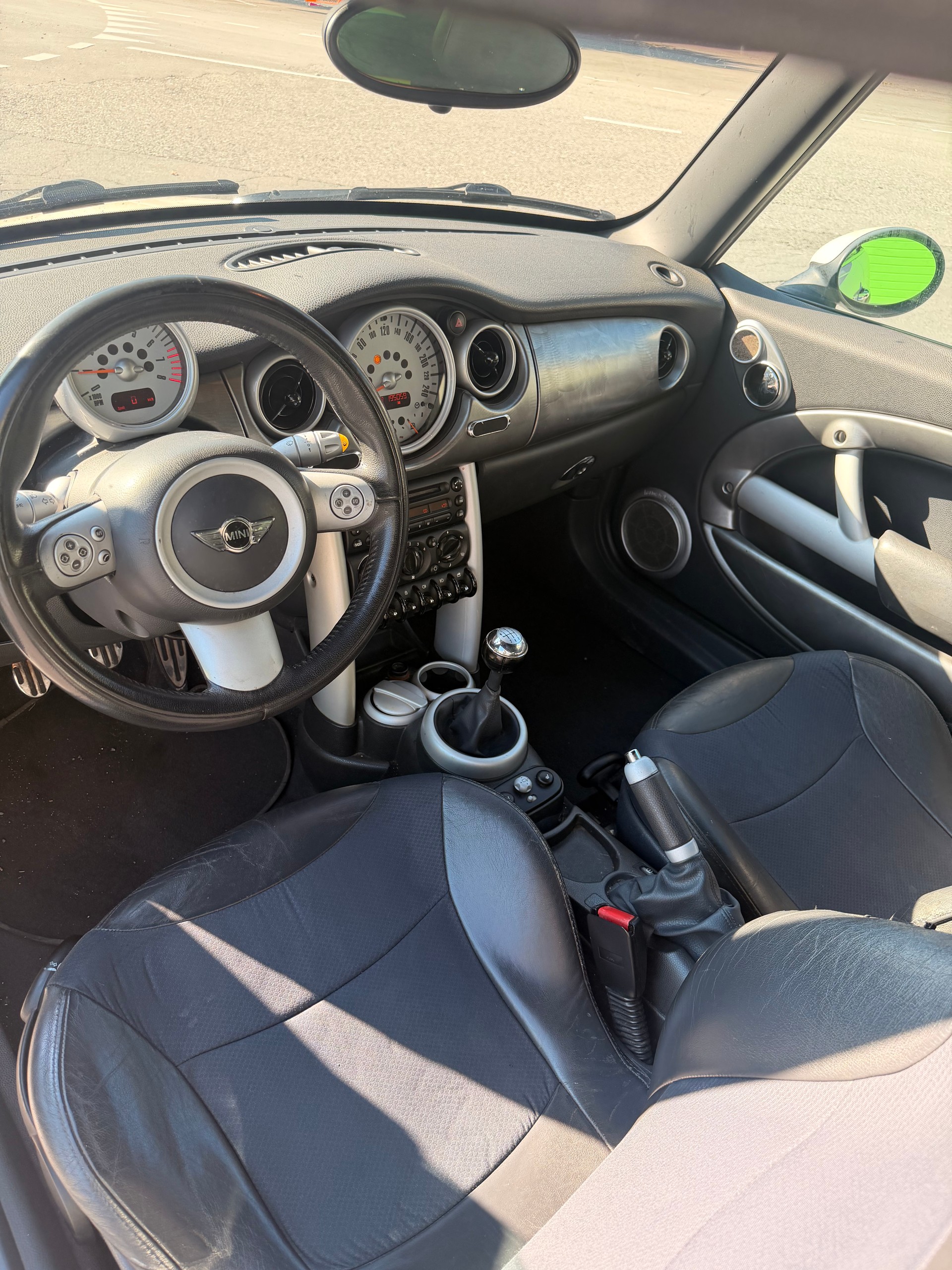 MINI Cooper S Cabriolet-image-5