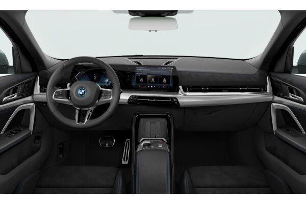 BMW iX2 30 xDrive U10 (CH) AHK ** 100 % électrique ** 📍-image-3