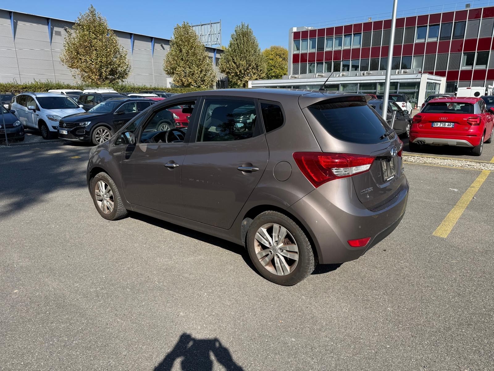 HYUNDAI iX20 1.6 Style Automatic-image-5