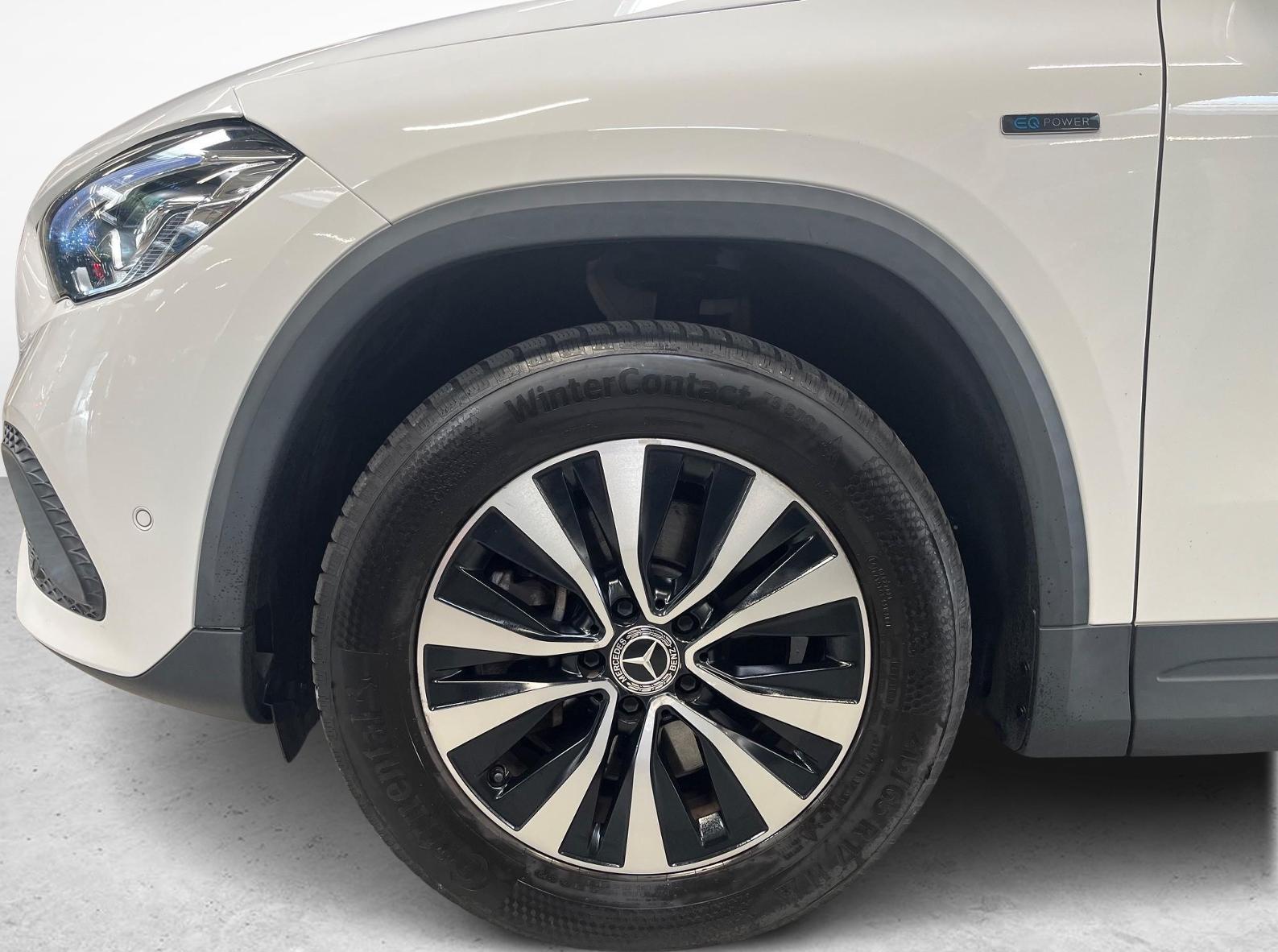 MERCEDES-BENZ GLA 250 e Style-image-12