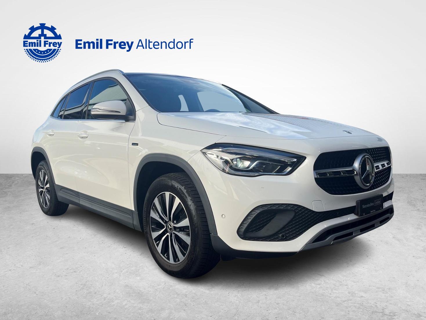MERCEDES-BENZ GLA 250 e Style-image-6