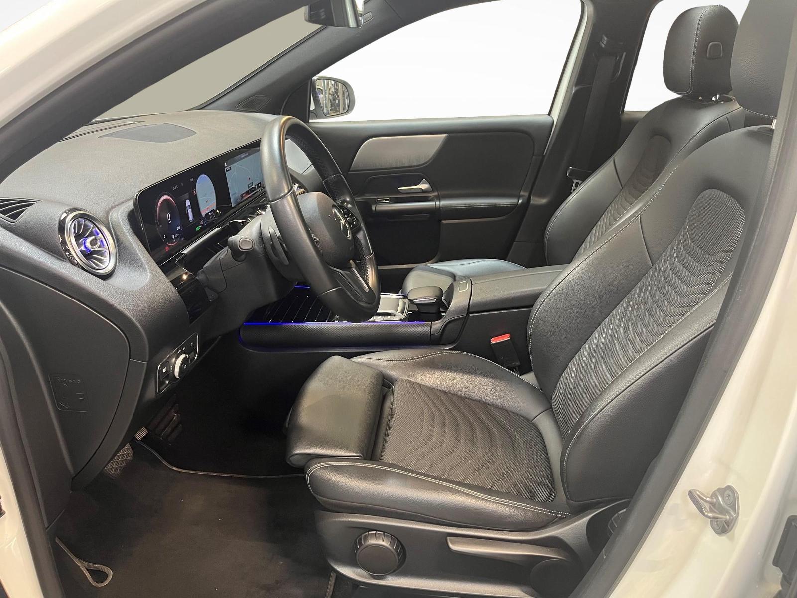 MERCEDES-BENZ GLA 250 e Style-image-9