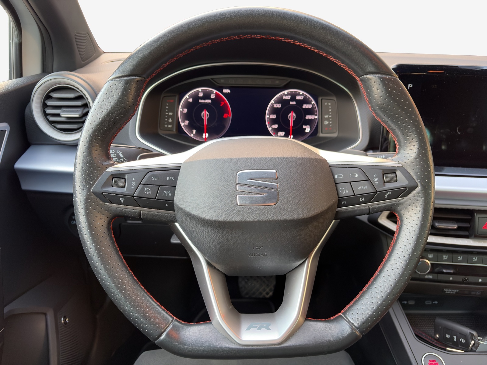 SEAT Ibiza 1.0 EcoTSI Hola FR DSG-image-9