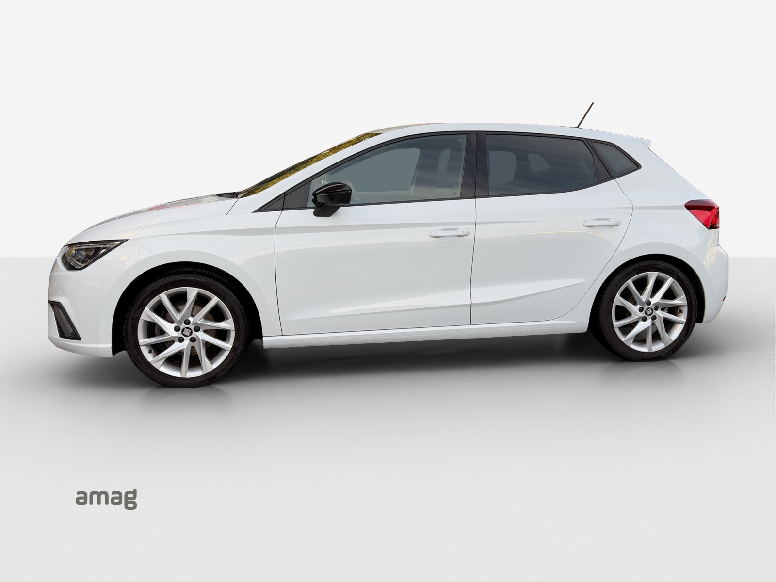 SEAT Ibiza 1.0 EcoTSI Hola FR DSG-image-1