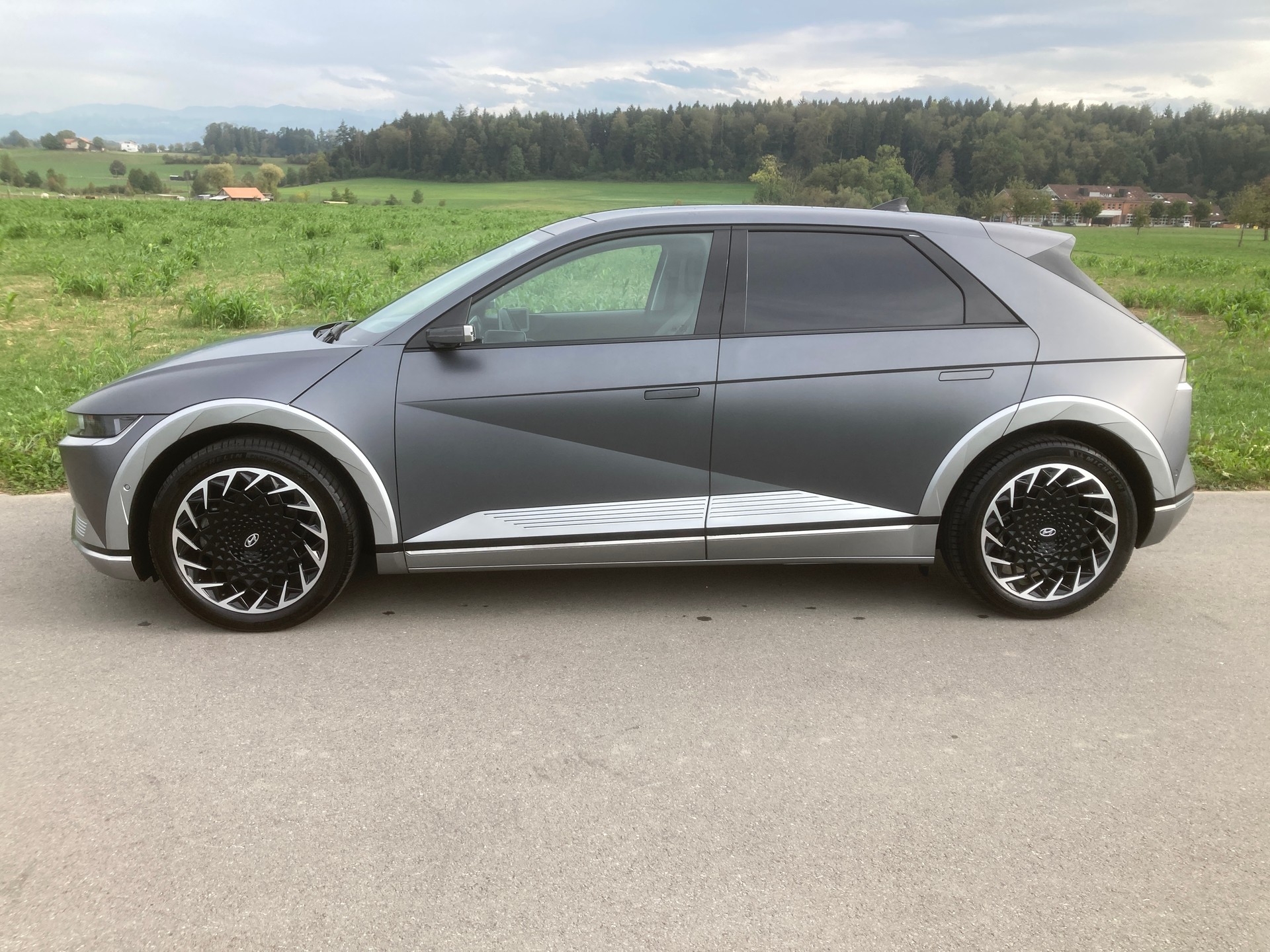 HYUNDAI Ioniq 5 77kWh Vertex 4WD-image-4
