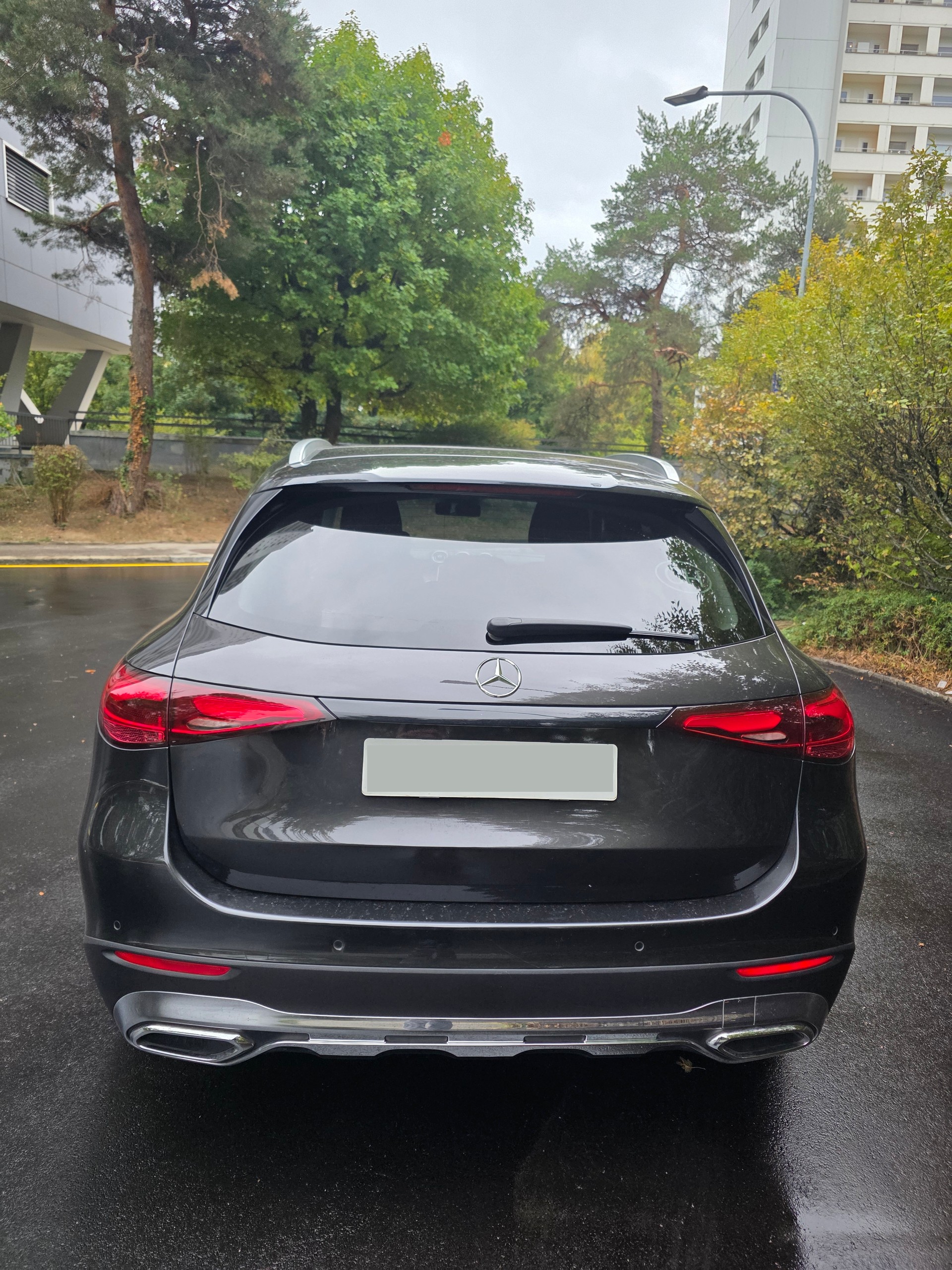 MERCEDES-BENZ GLC 200-image-5