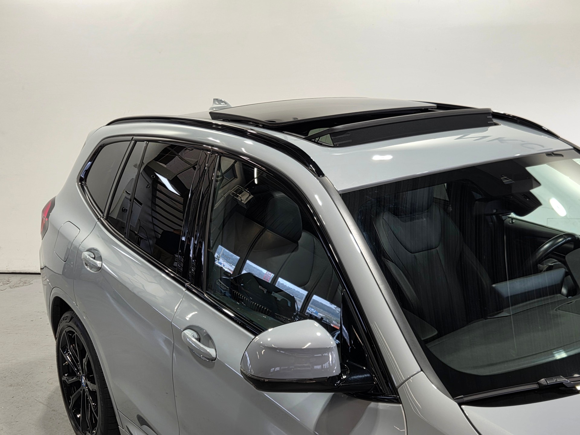 BMW X3 30e xDrive M-Sport-image-3
