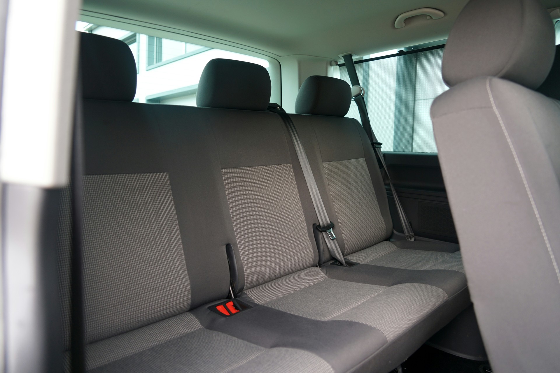 VW T5 Caravelle Comfortline 2.0 TDI CR 4Motion DSG-image-17
