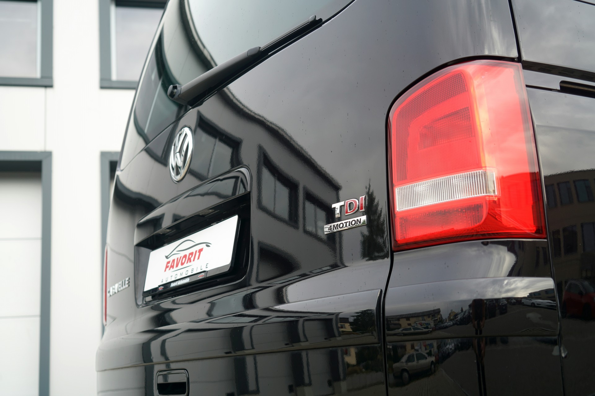VW T5 Caravelle Comfortline 2.0 TDI CR 4Motion DSG-image-24