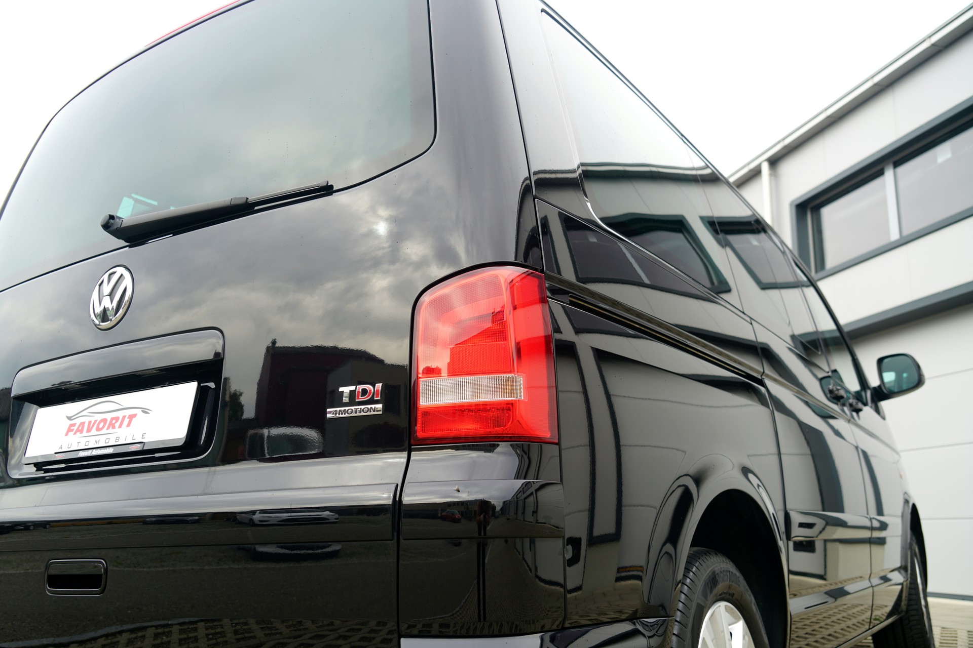 VW T5 Caravelle Comfortline 2.0 TDI CR 4Motion DSG-image-4