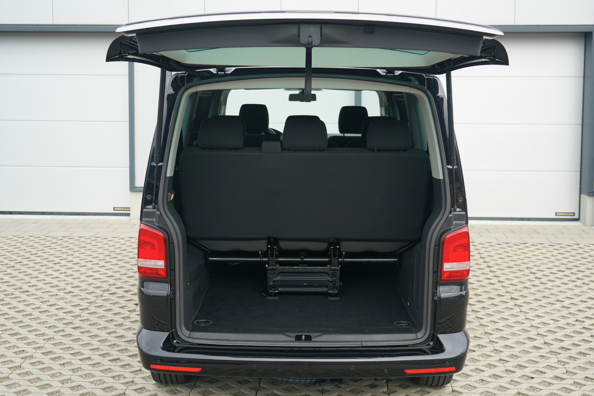 VW T5 Caravelle Comfortline 2.0 TDI CR 4Motion DSG-image-19