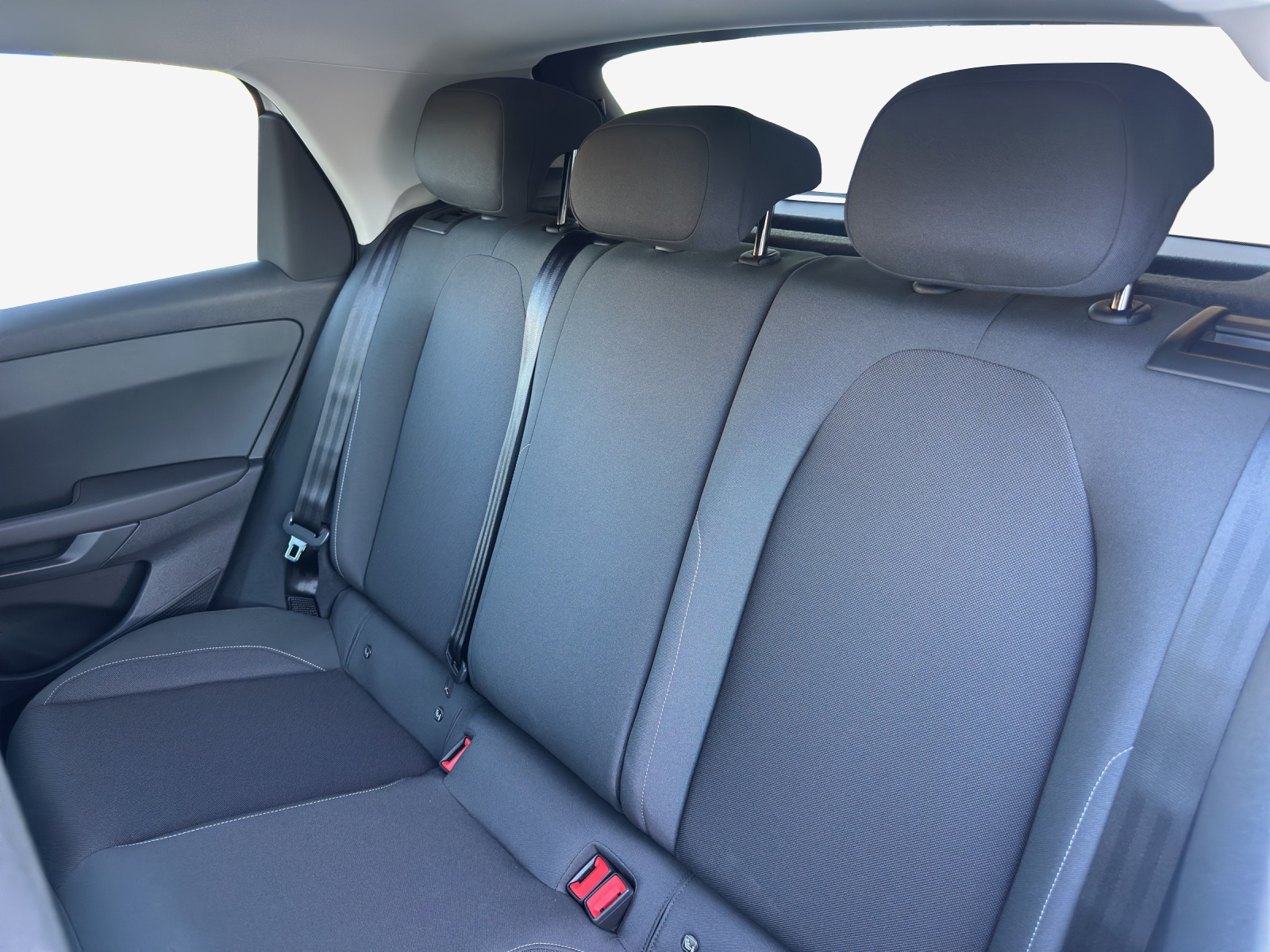VW ID.Polo 52 kWh Life Edition One-image-11