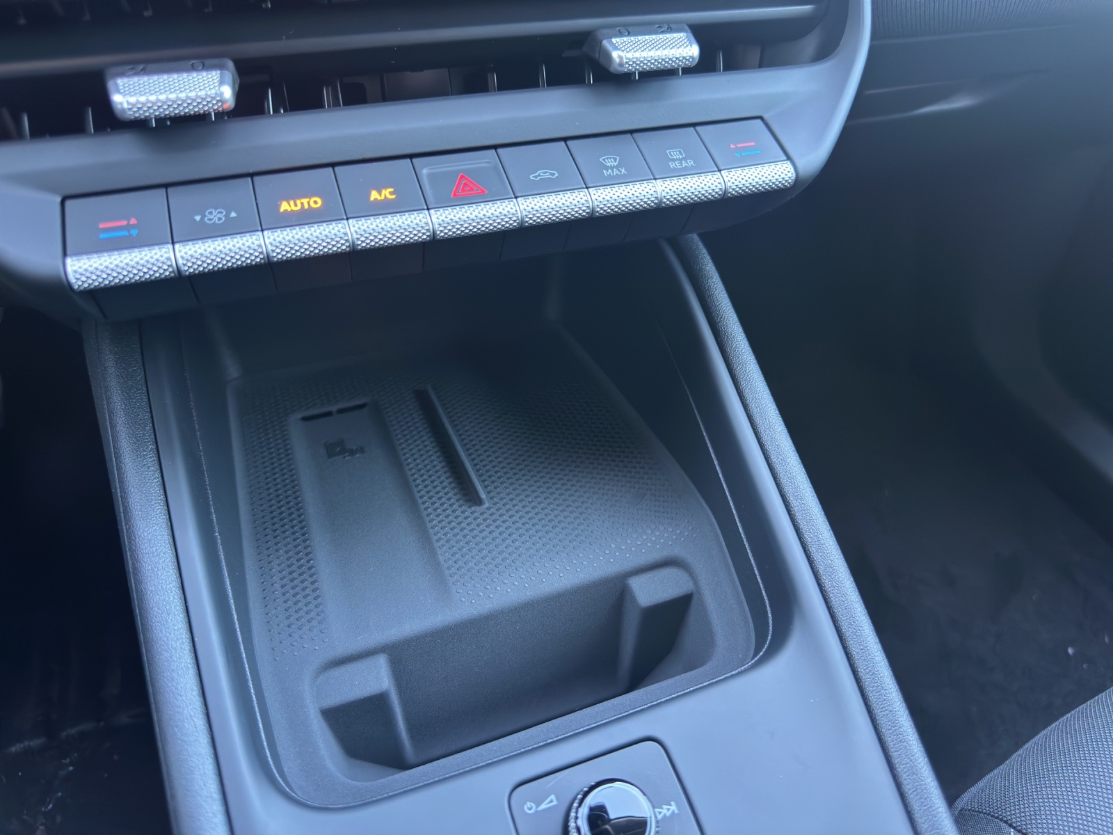 VW ID.Polo 52 kWh Life Edition One-image-14