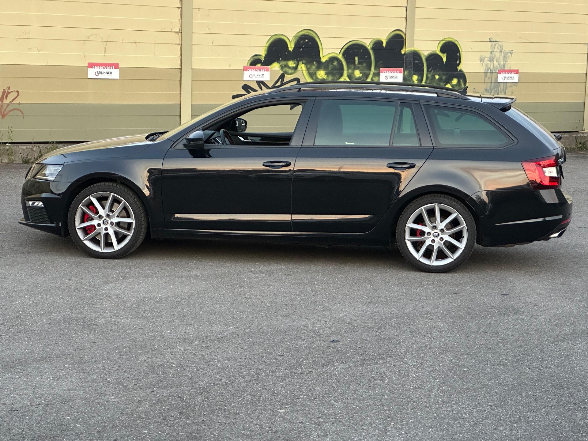 SKODA Octavia Combi 2.0 TSI RS Prag DSG-image-3