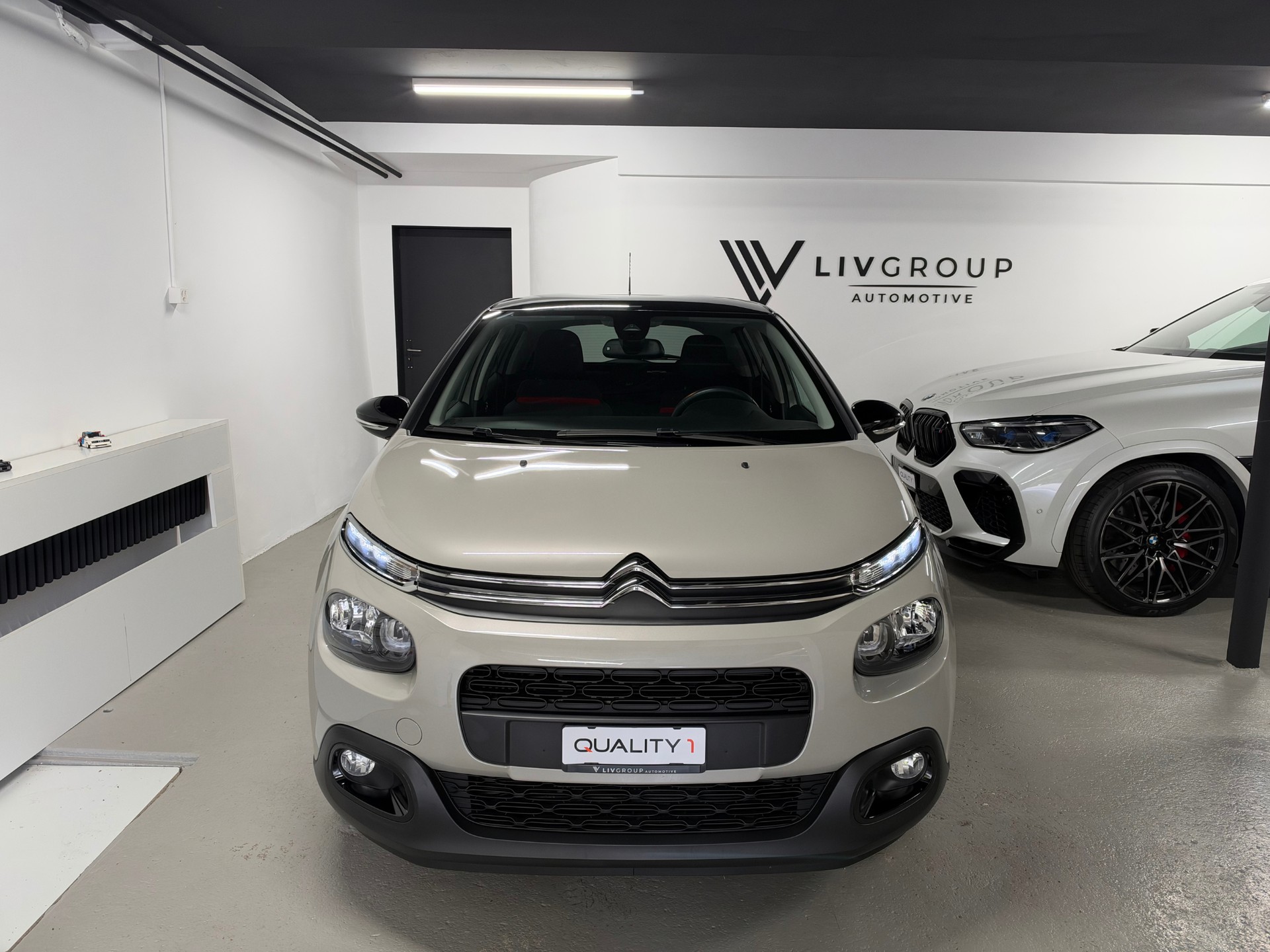 CITROEN C3 1.2i PureTech Shine-image-2