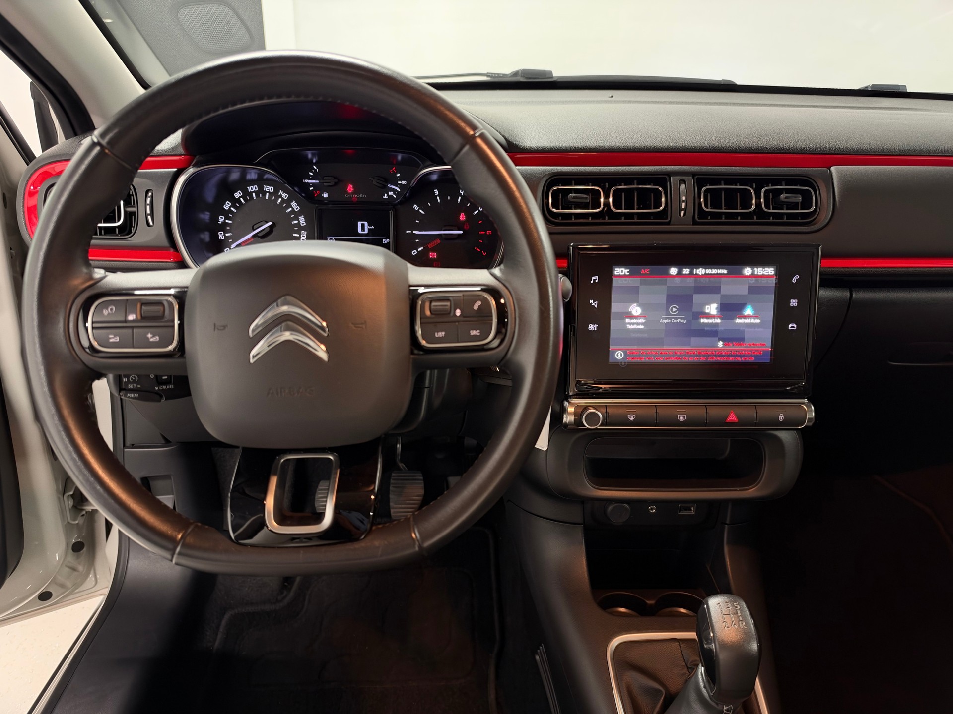 CITROEN C3 1.2i PureTech Shine-image-10