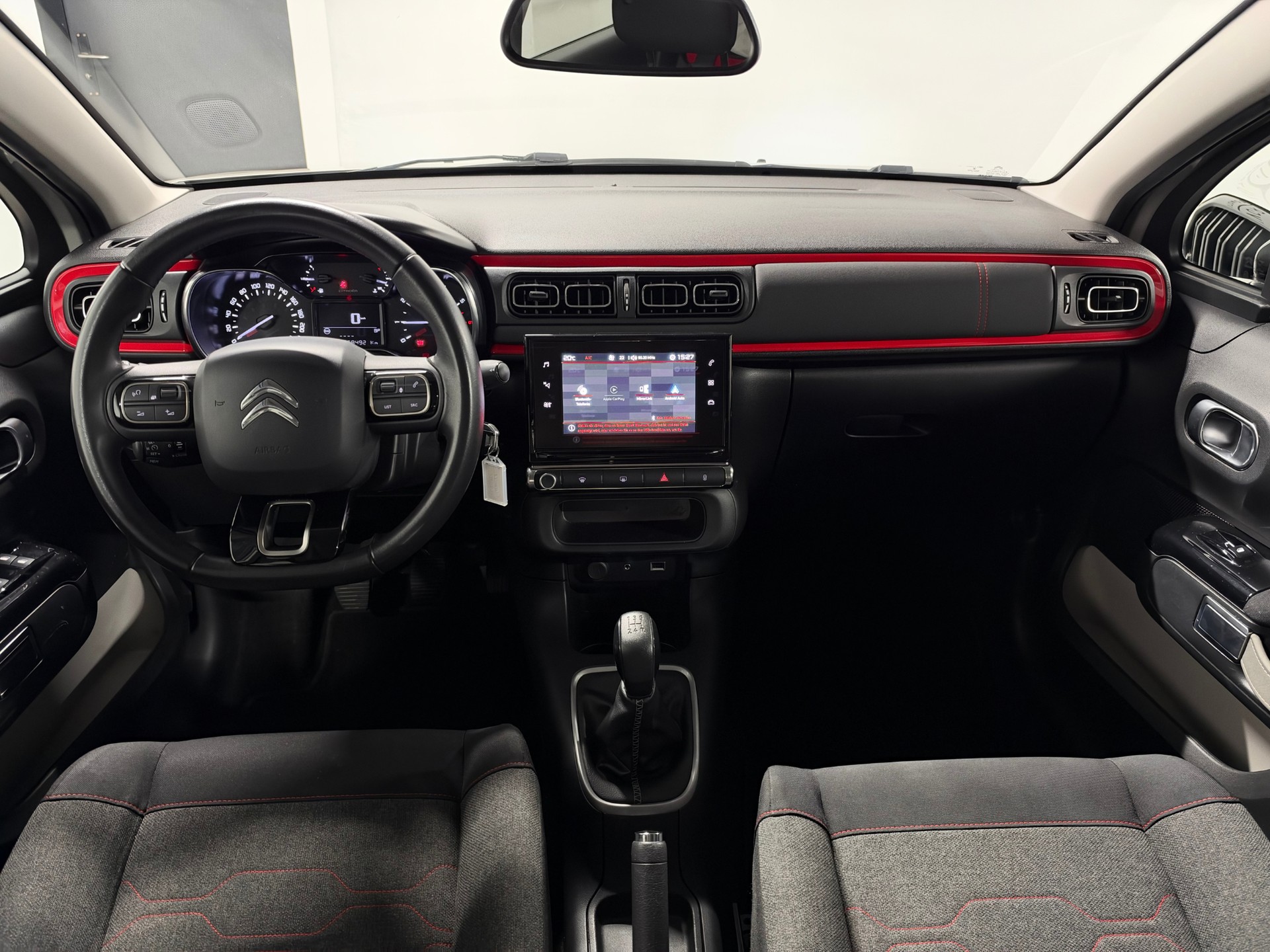 CITROEN C3 1.2i PureTech Shine-image-9