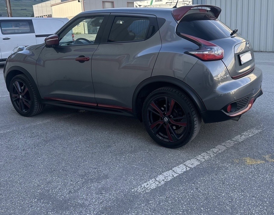 NISSAN JUKE 1.6 DIG-T Tekna 4x4-image-3