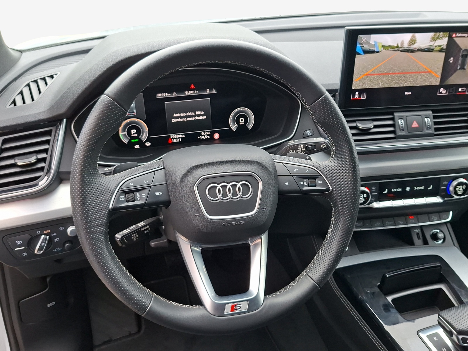 AUDI Q5 55 TFSI e PHEV S line quattro S-tronic-image-9