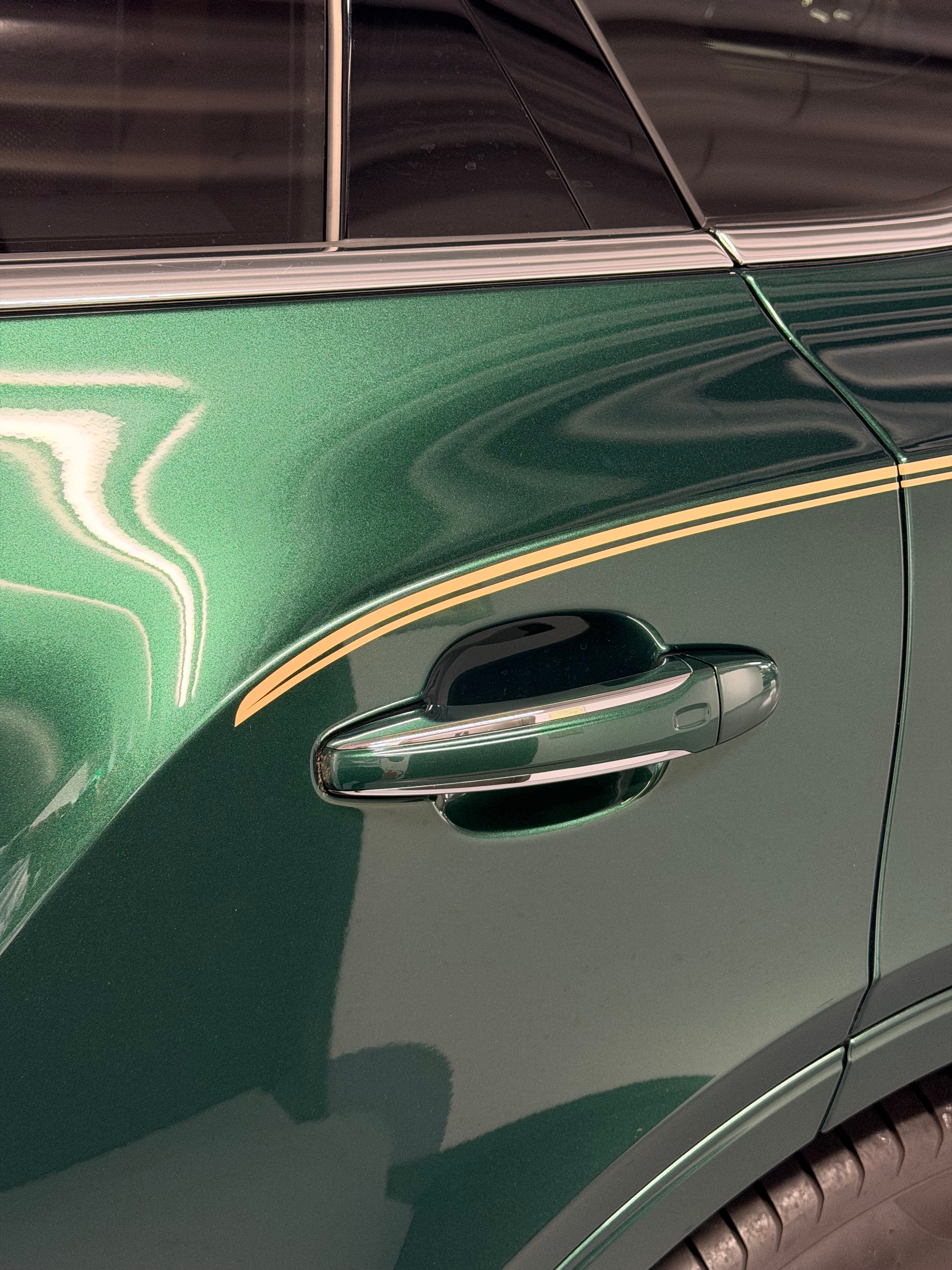 Image BENTLEY BENTAYGA Bentayga Azure V8