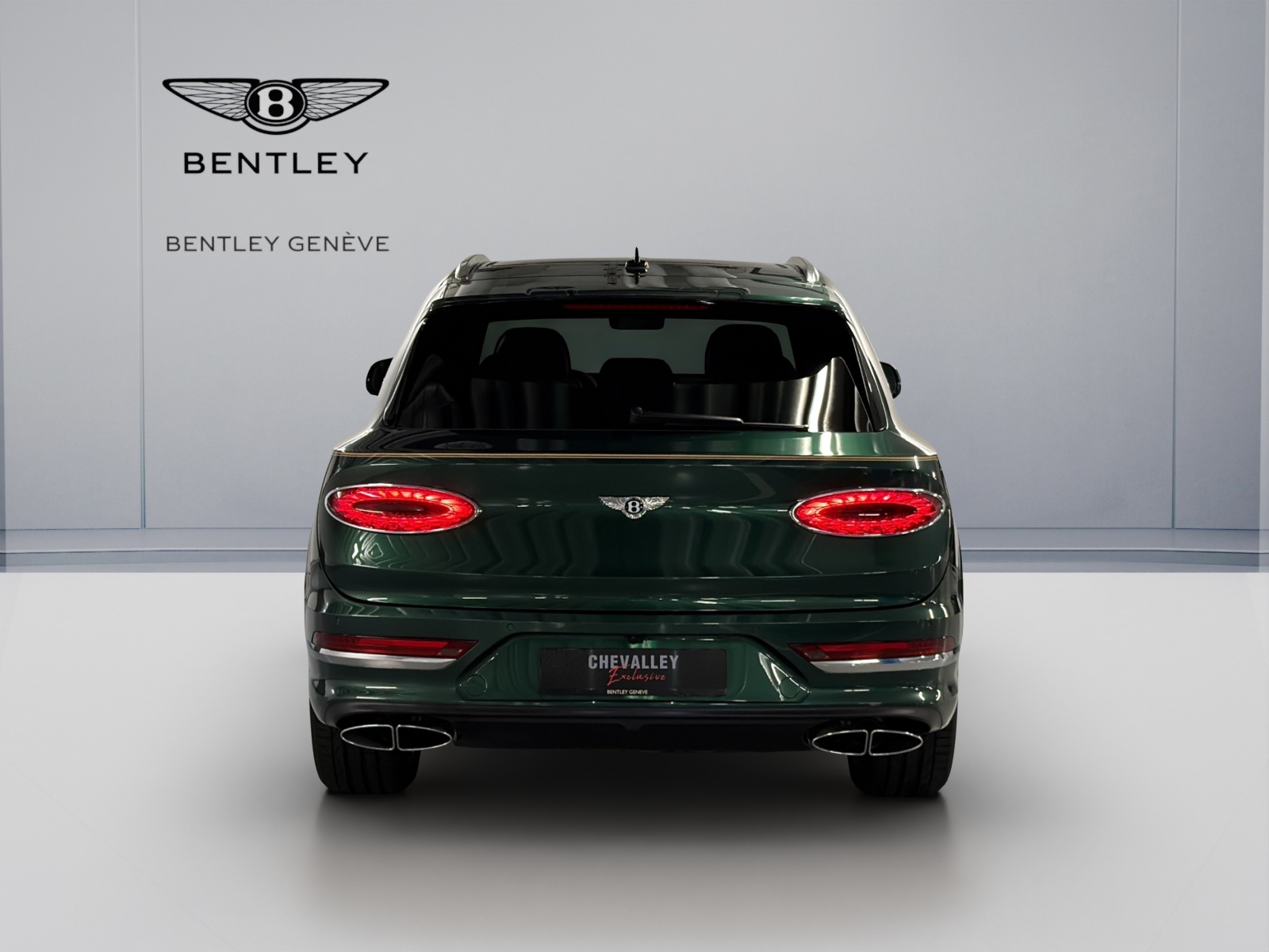 BENTLEY Bentayga Azure V8-image-4