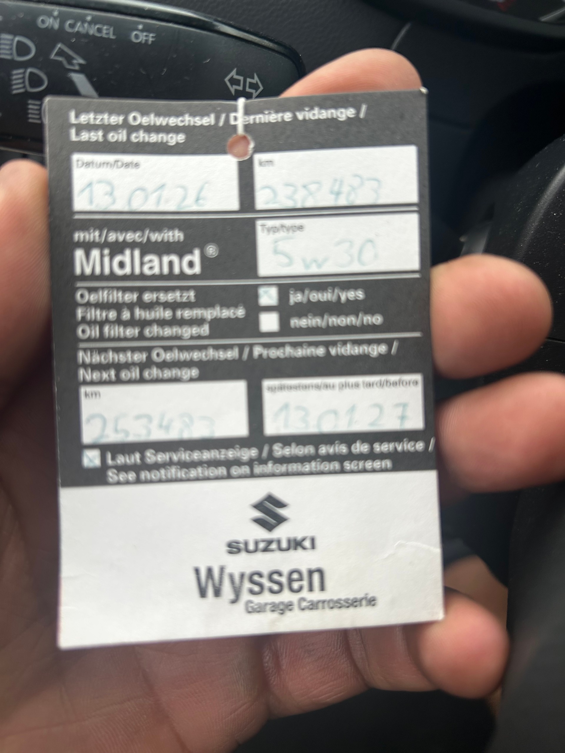SKODA Octavia Combi 2.0 TDI Swiss Edition 4x4 DSG-image-13