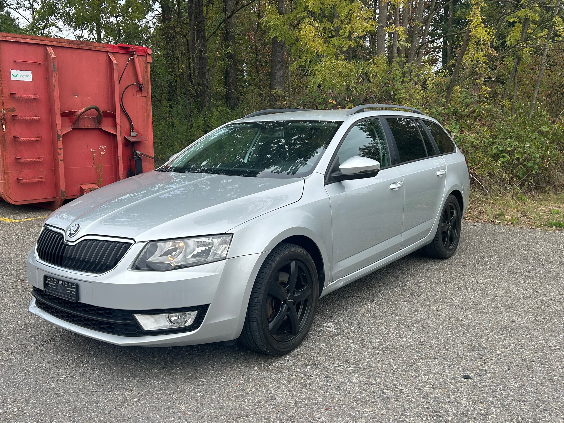 SKODA Octavia Combi 2.0 TDI Swiss Edition 4x4 DSG-image-2