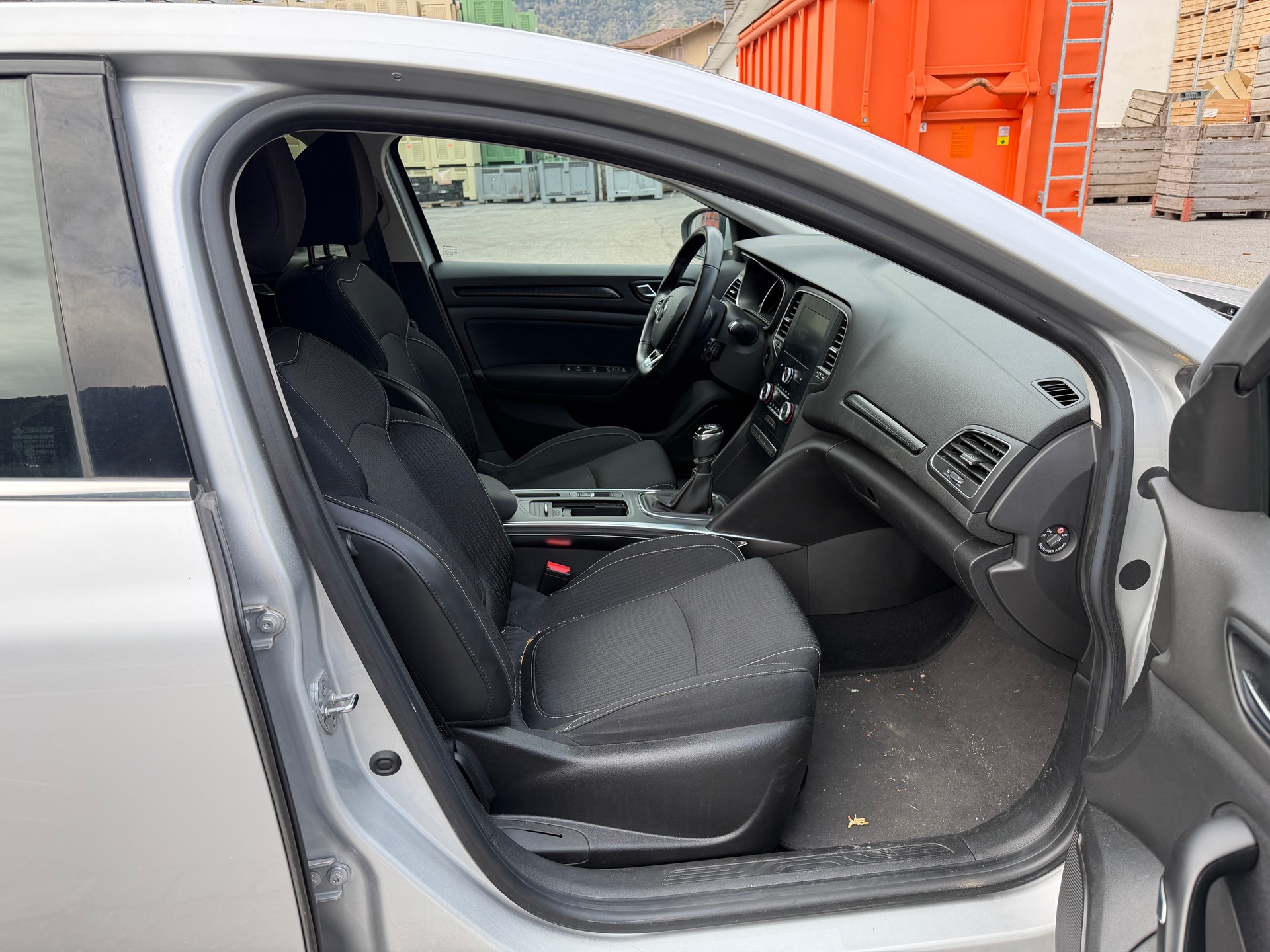 RENAULT Mégane 1.2 16V Turbo Bose-image-9