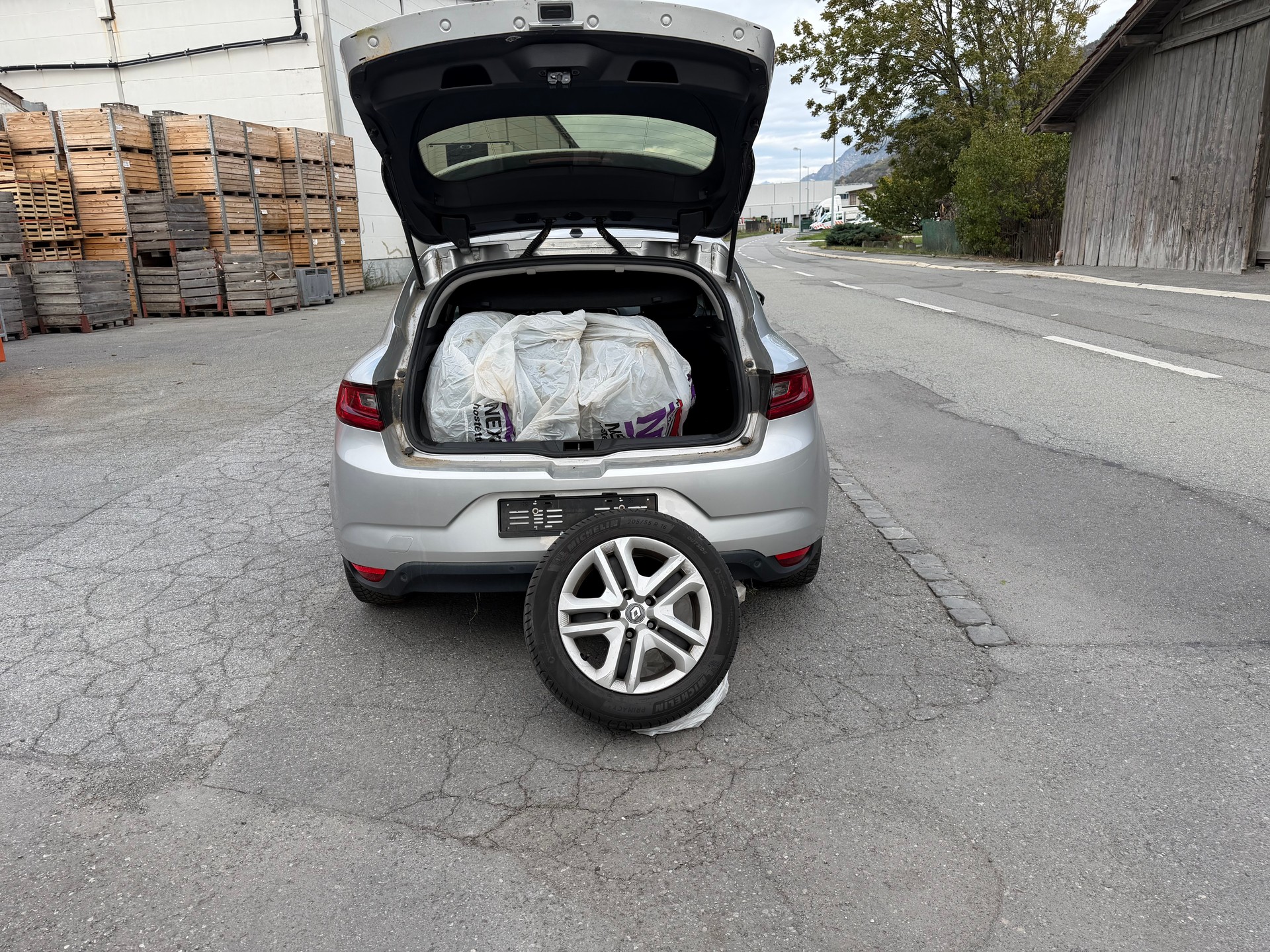 RENAULT Mégane 1.2 16V Turbo Bose-image-5