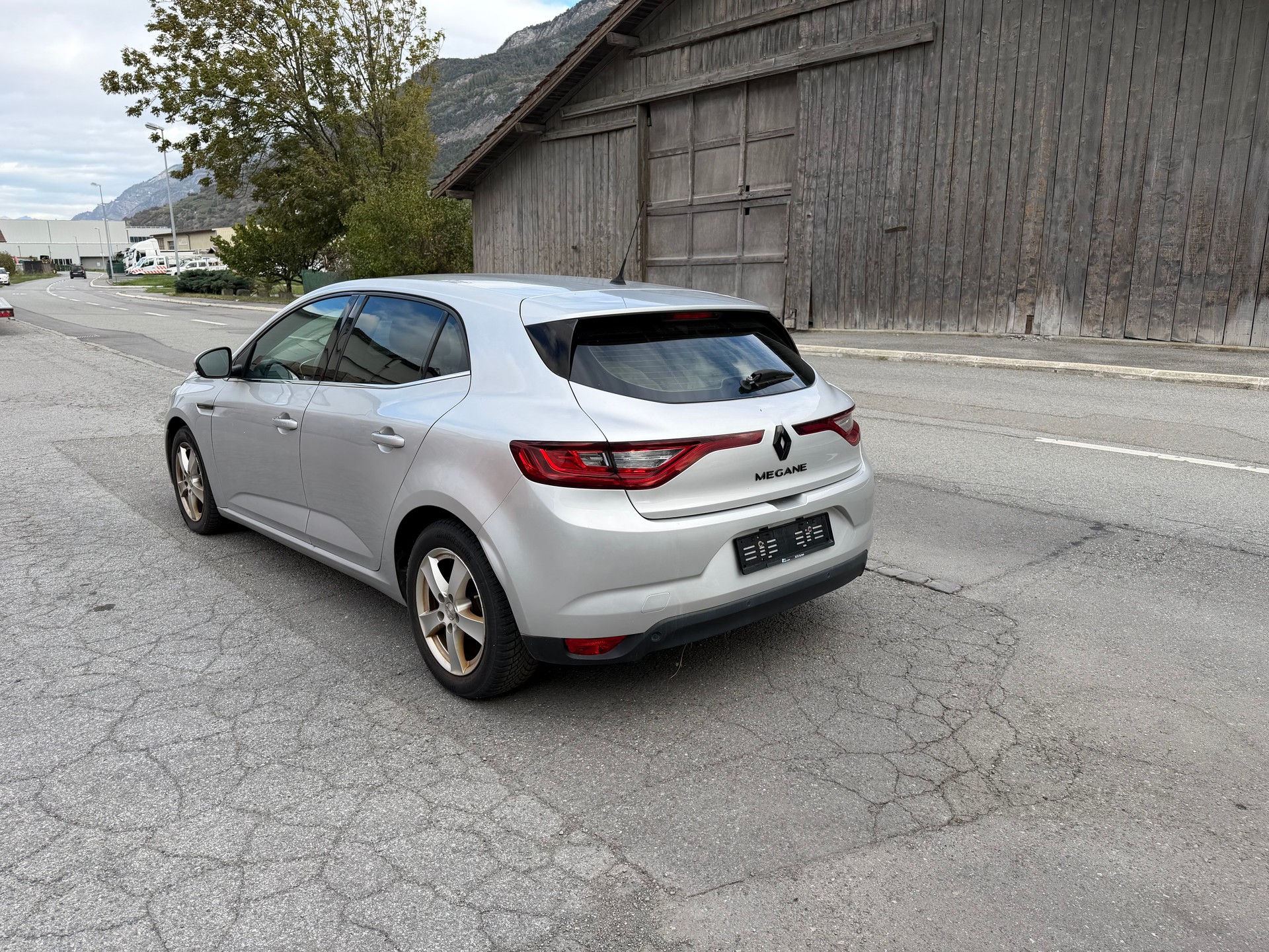 RENAULT Mégane 1.2 16V Turbo Bose-image-3
