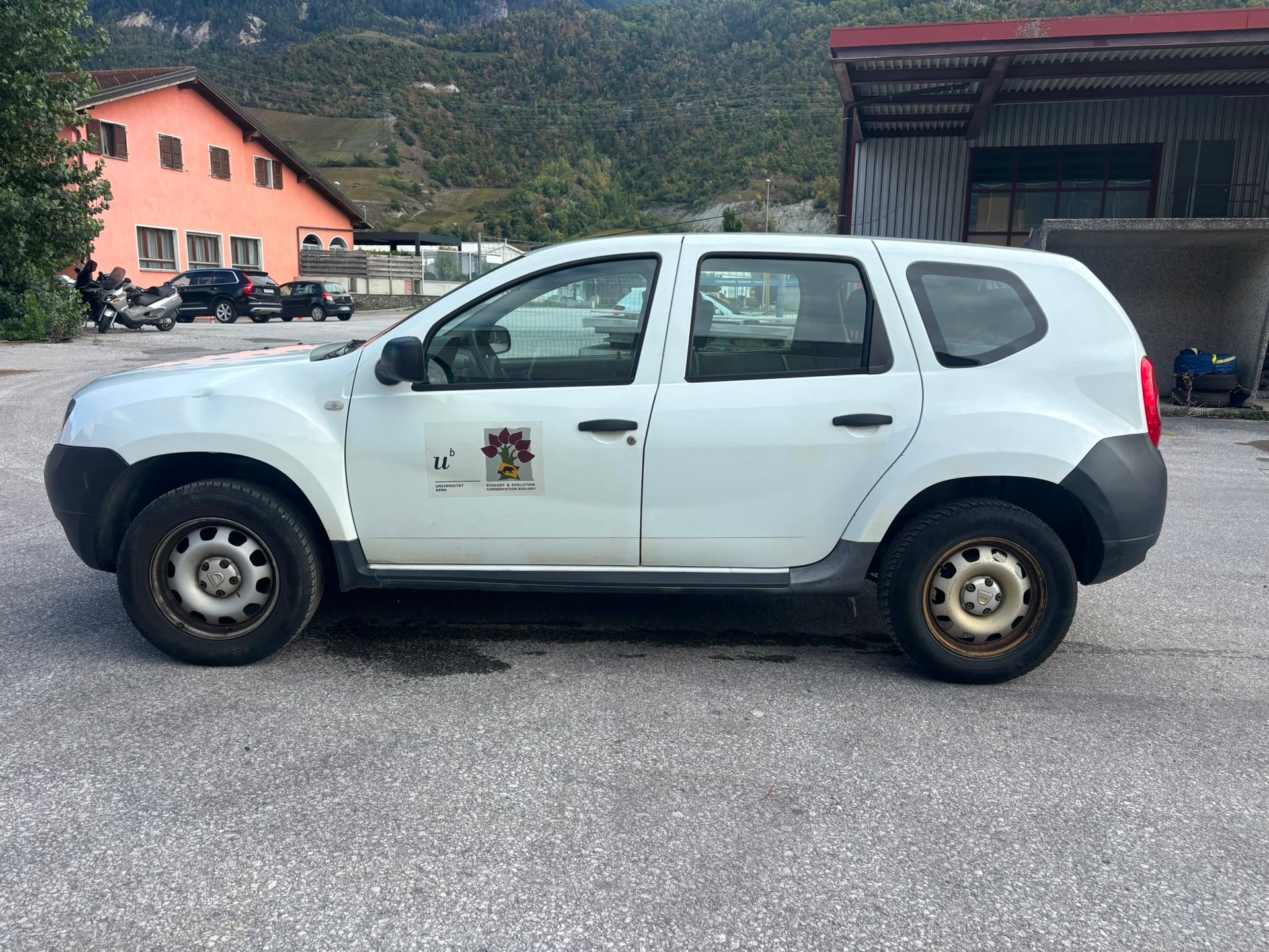 DACIA Duster 1.6 Lauréate 4x4-image-3