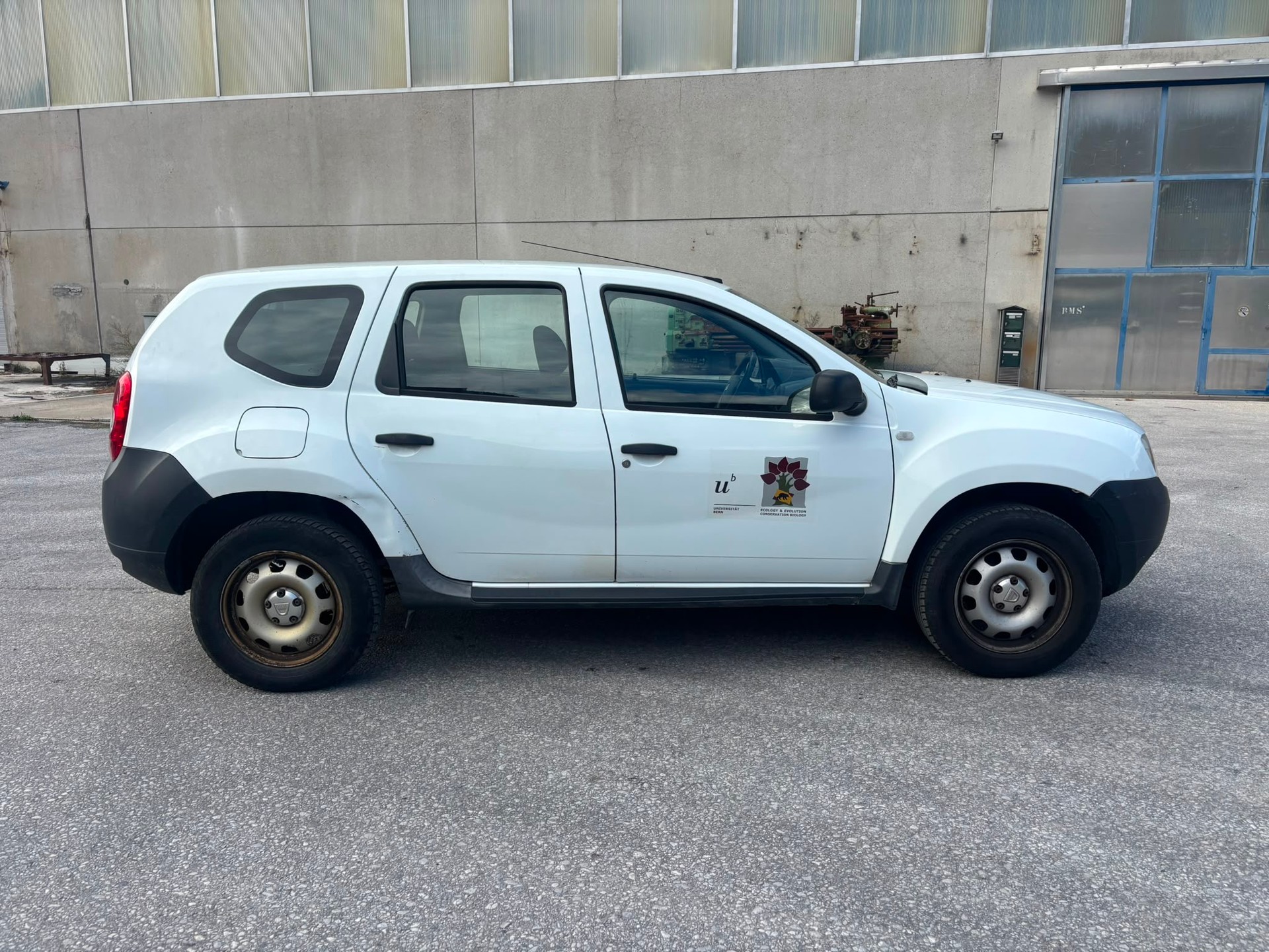 DACIA Duster 1.6 Lauréate 4x4-image-5