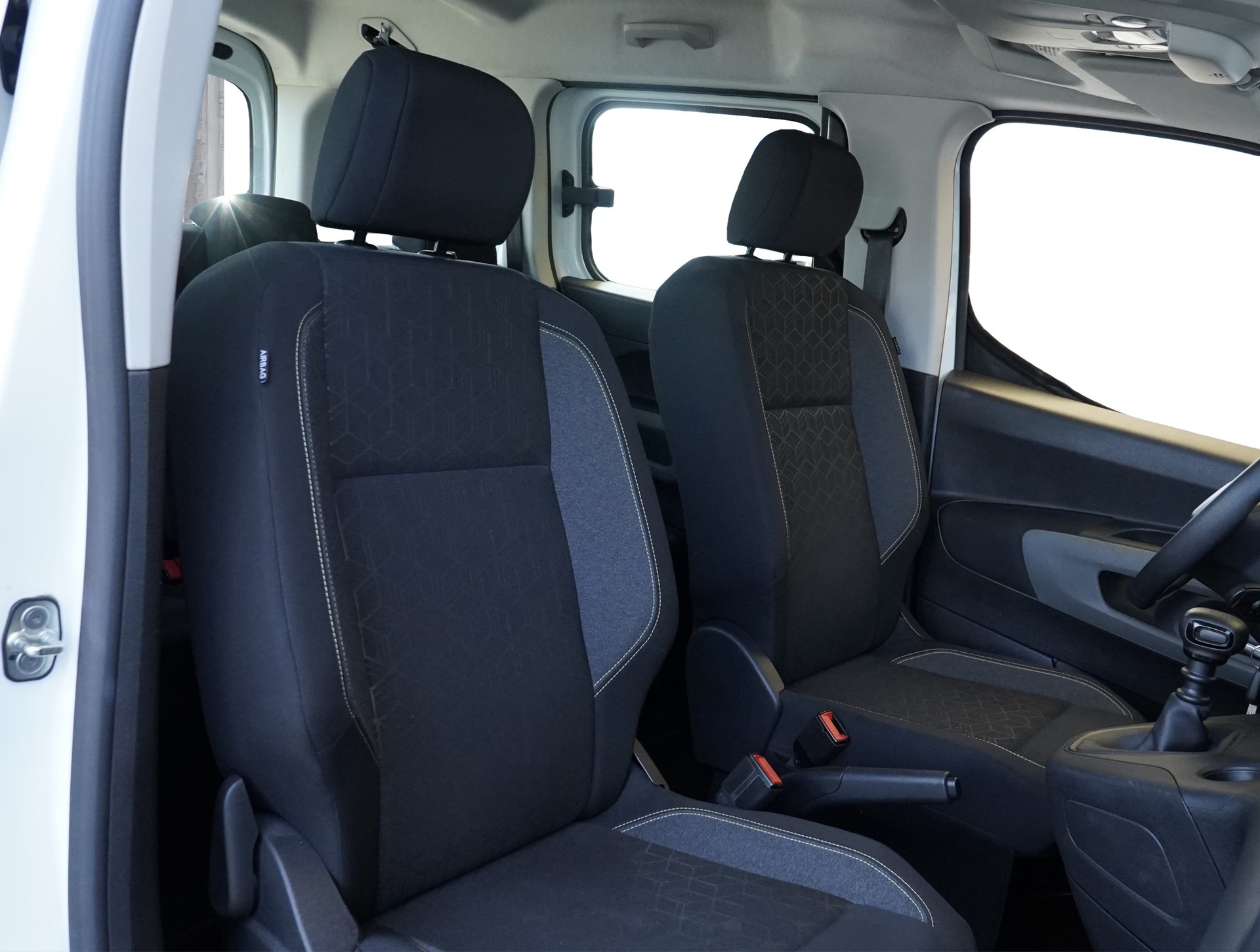 PEUGEOT Rifter 1.2 PureTech Active *CH Fahrzeug*-image-13