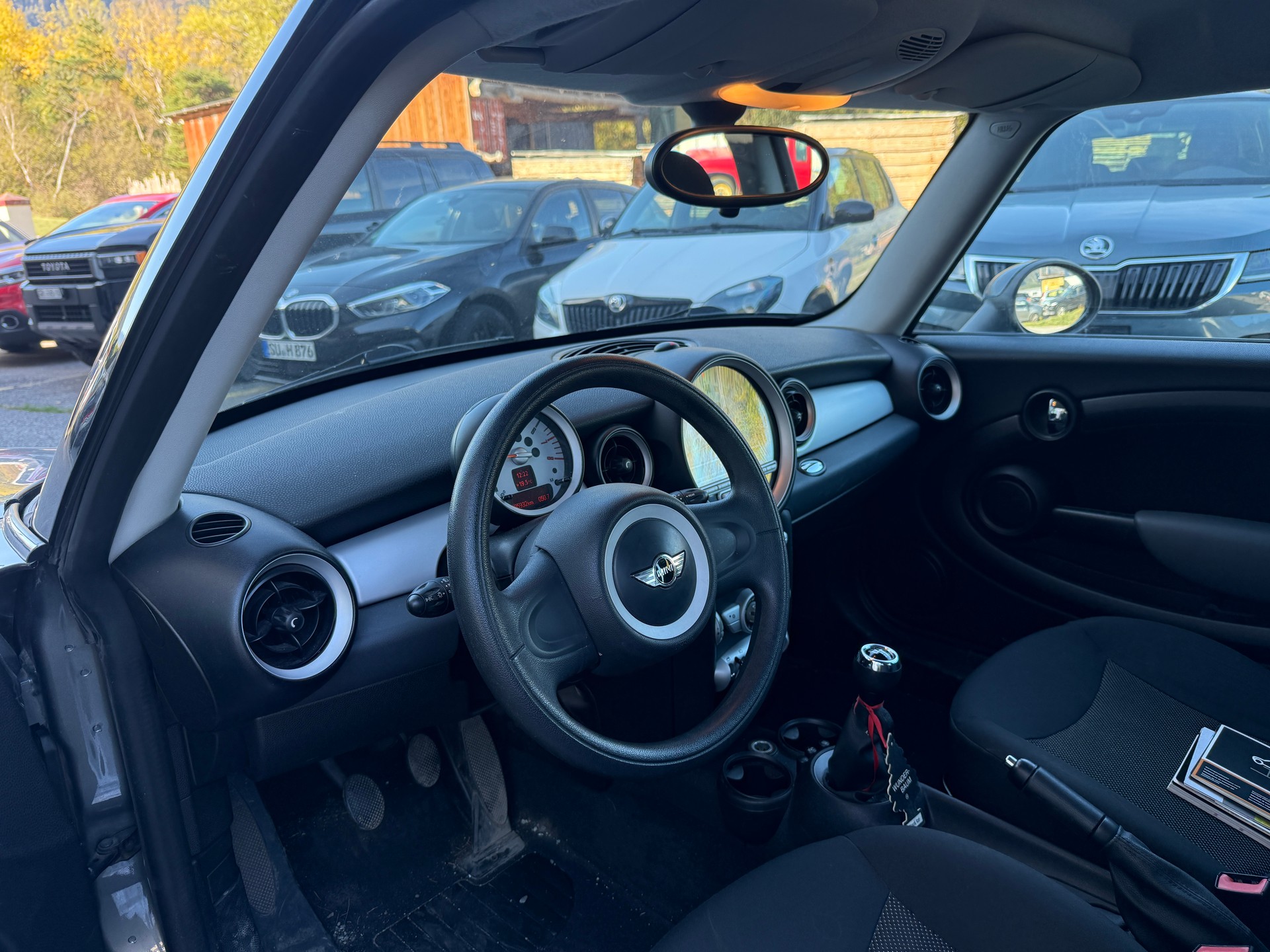 MINI One-image-7