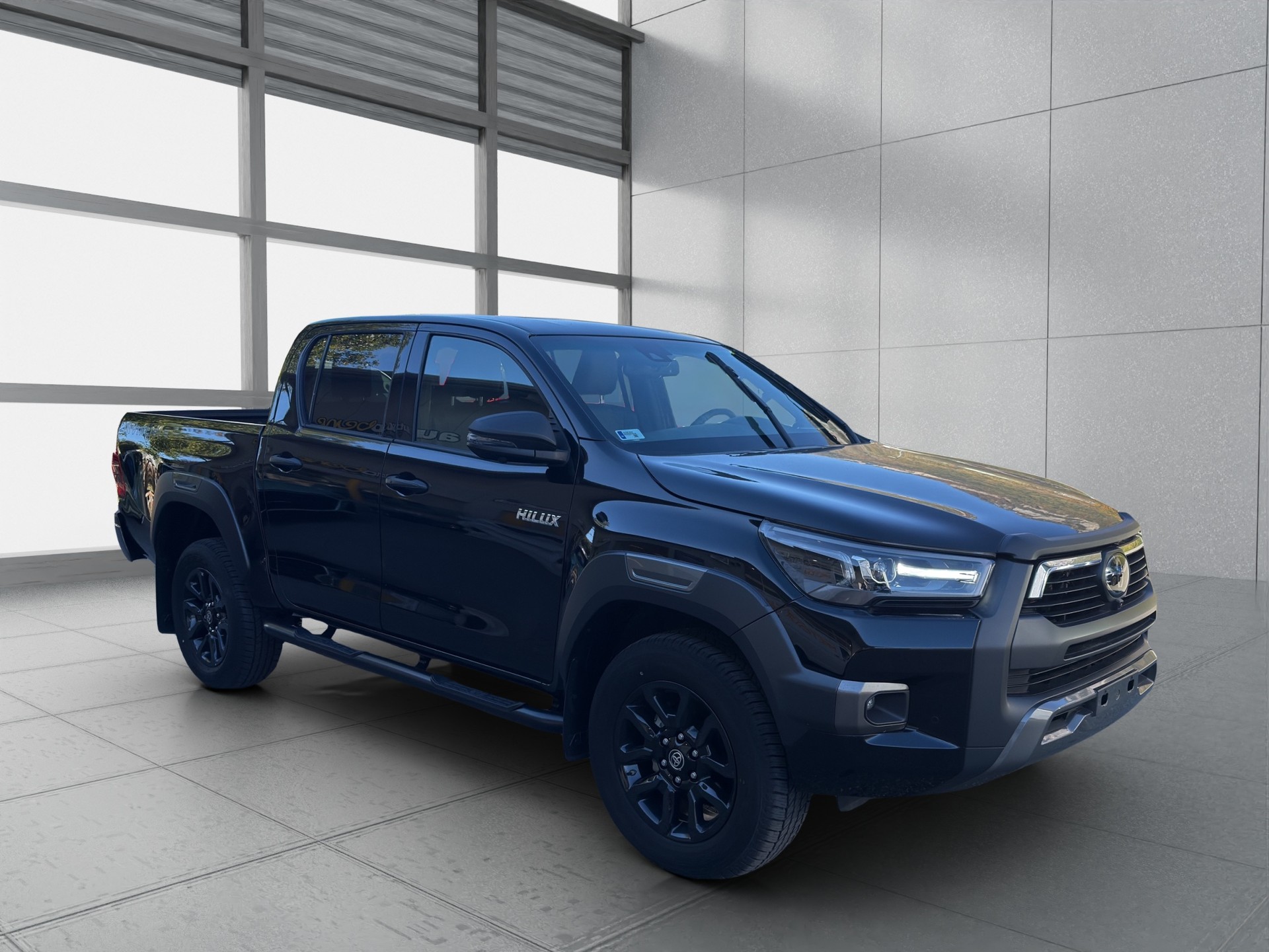 TOYOTA Hilux 2.8D-4D Invincible Double Cab 4x4 A-image-5