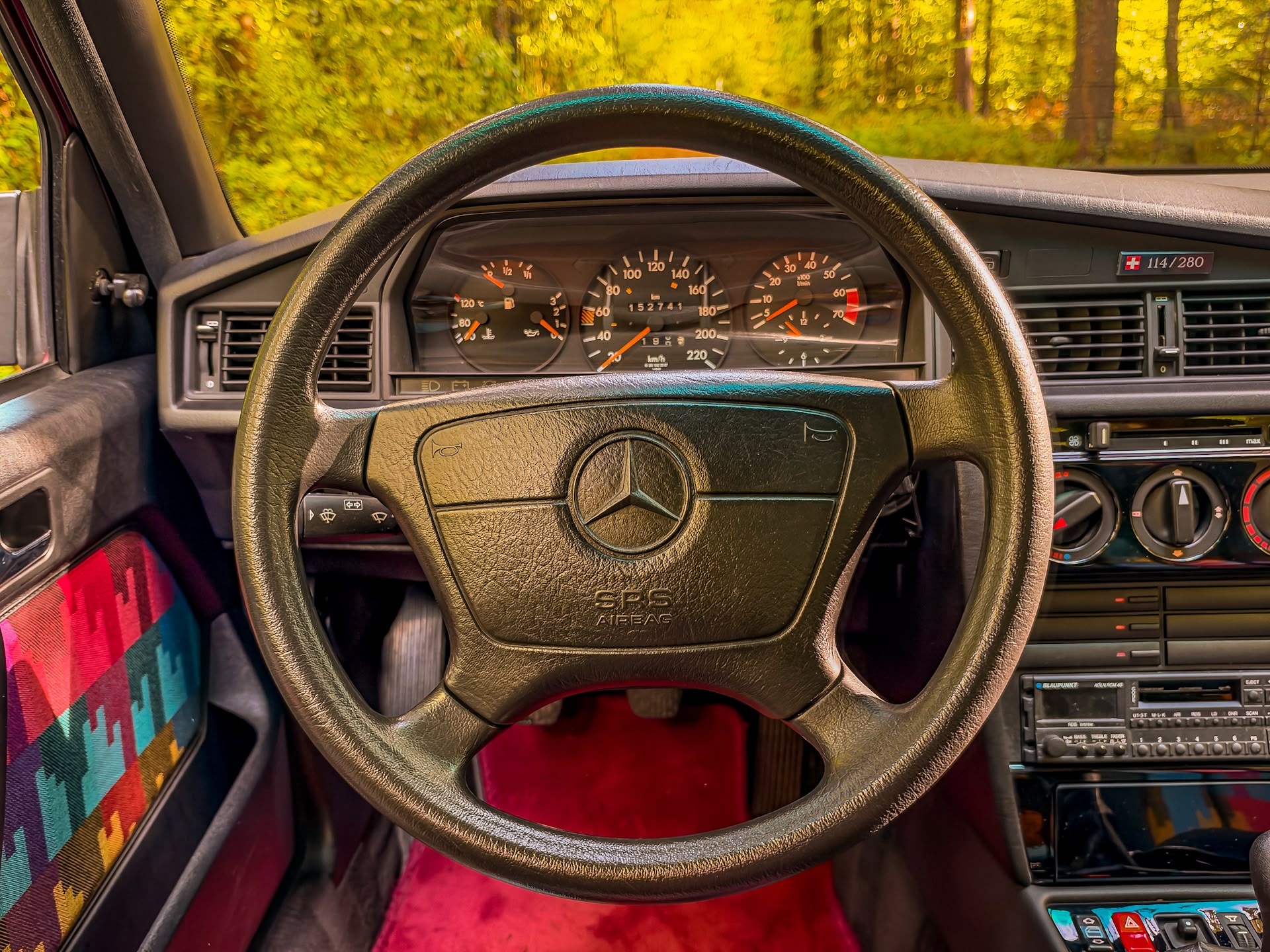 MERCEDES-BENZ 190 E 1.8 Avantgarde "ROSSO"-image-14
