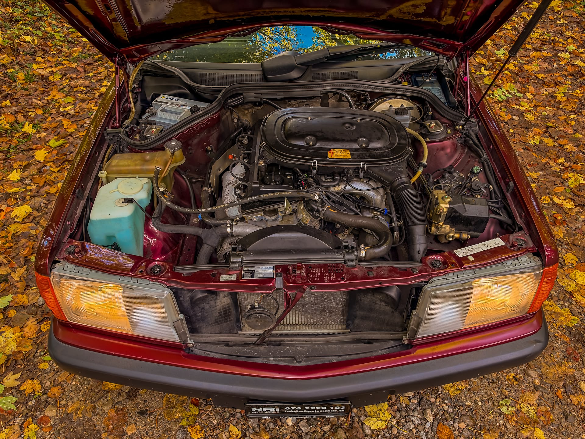 MERCEDES-BENZ 190 E 1.8 Avantgarde "ROSSO"-image-12
