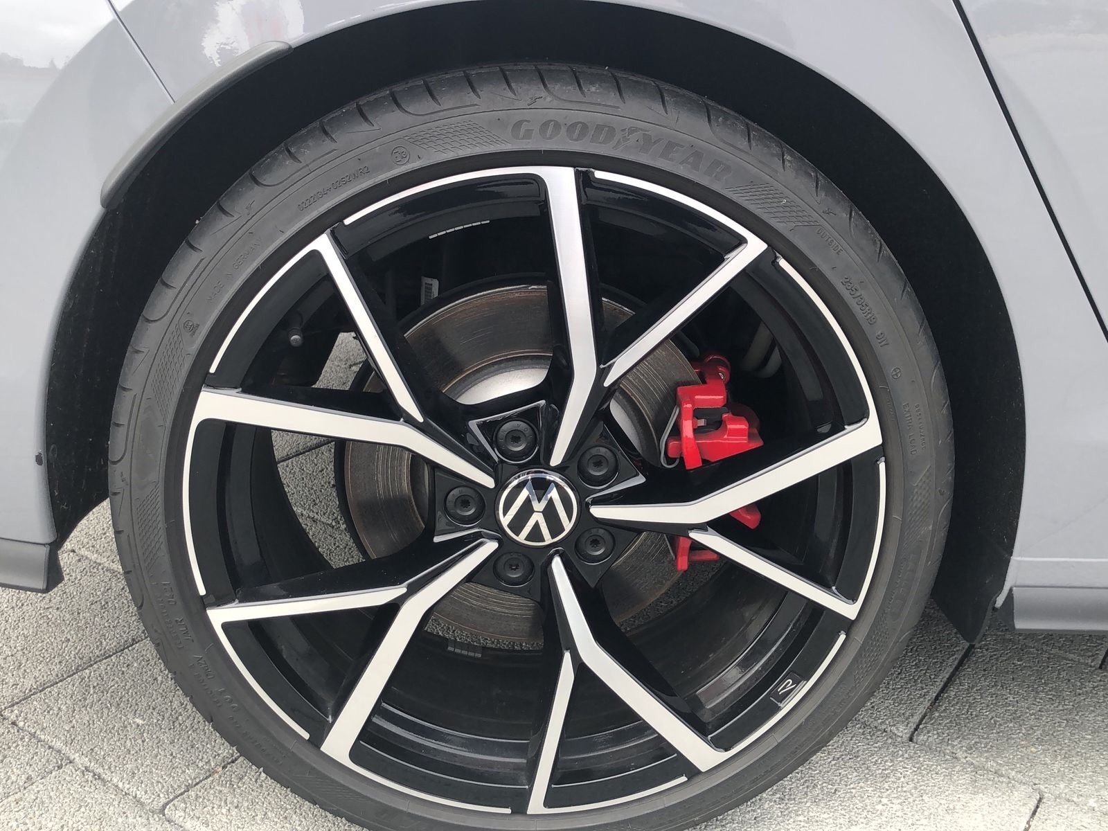 VW Golf 2.0 TSI GTI DSG-image-13