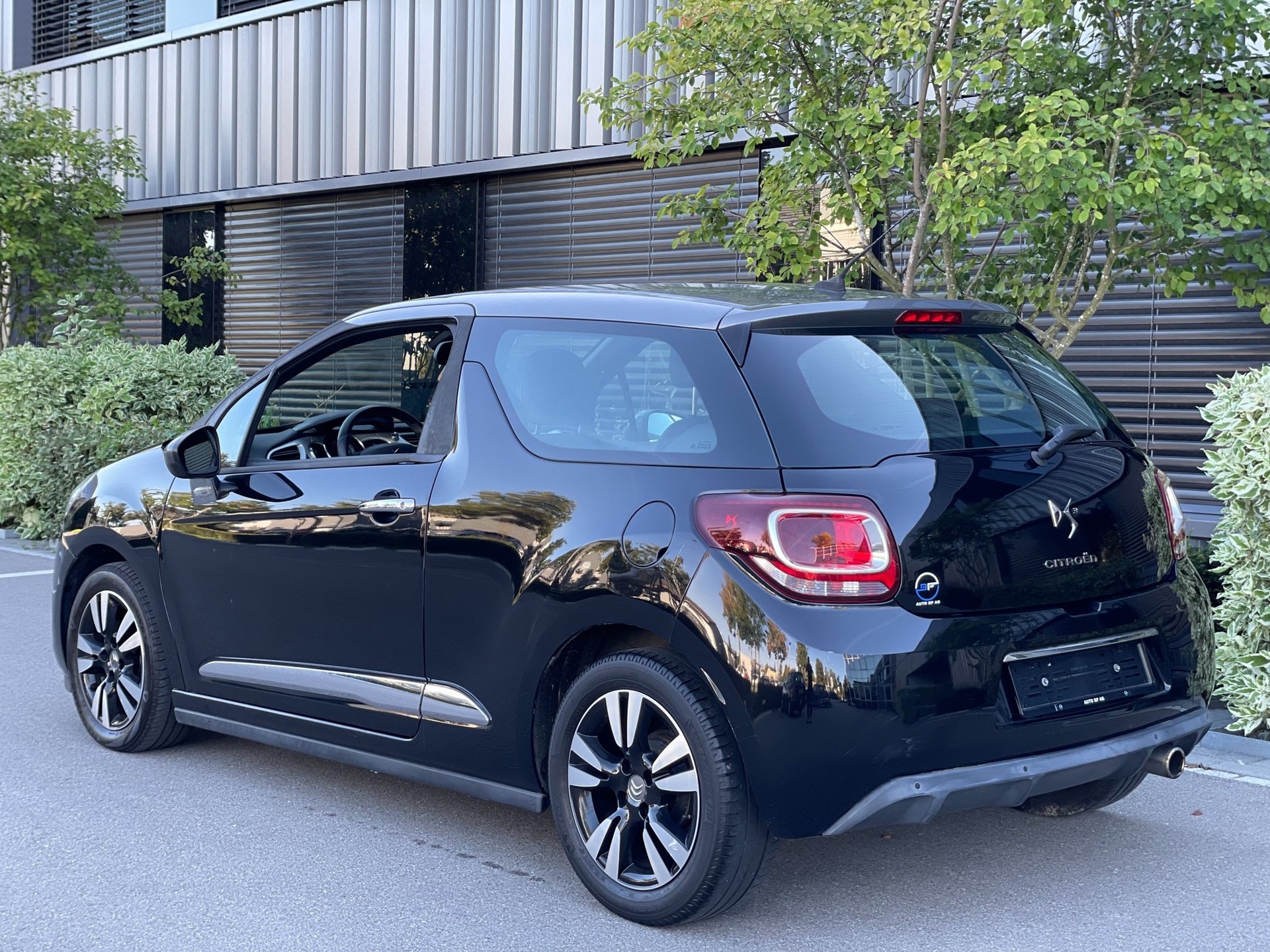 DS AUTOMOBILES DS3 1.2 VTi SO Chic-image-6