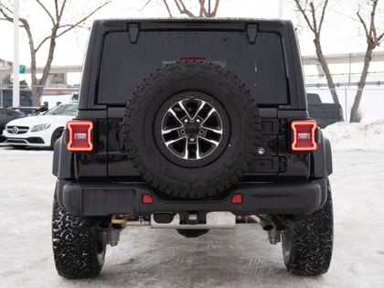JEEP 6.4L SRT® HEMI® V8-image-2