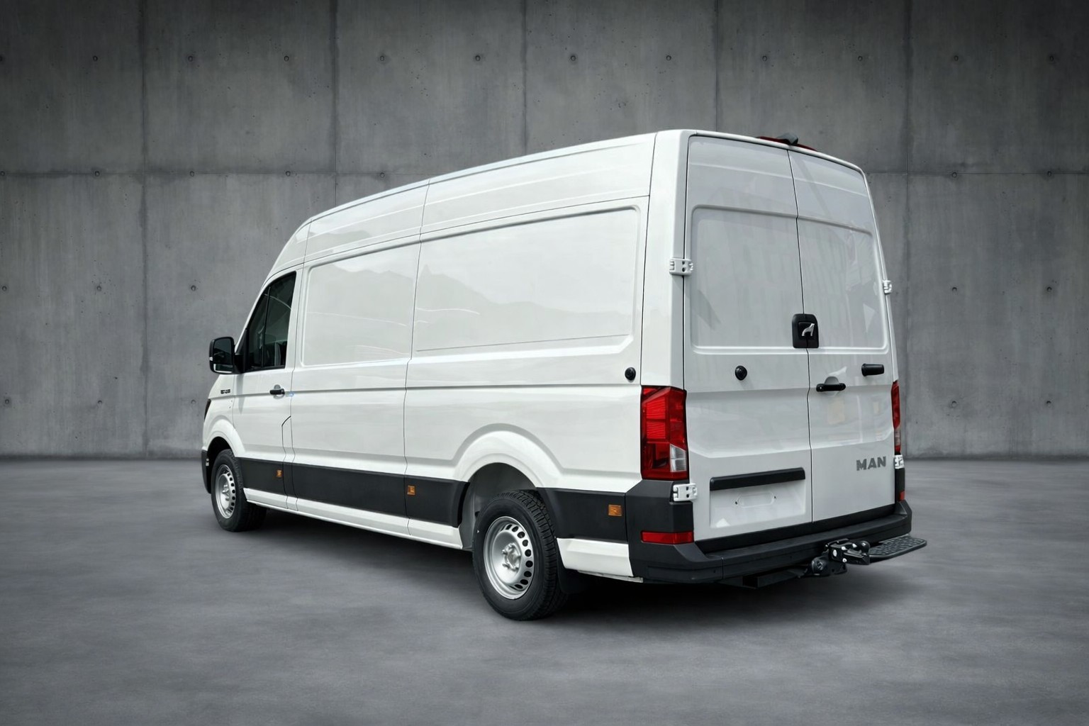 MAN TGE 3.180 Standard 4x4 Automat Hochdach-image-1