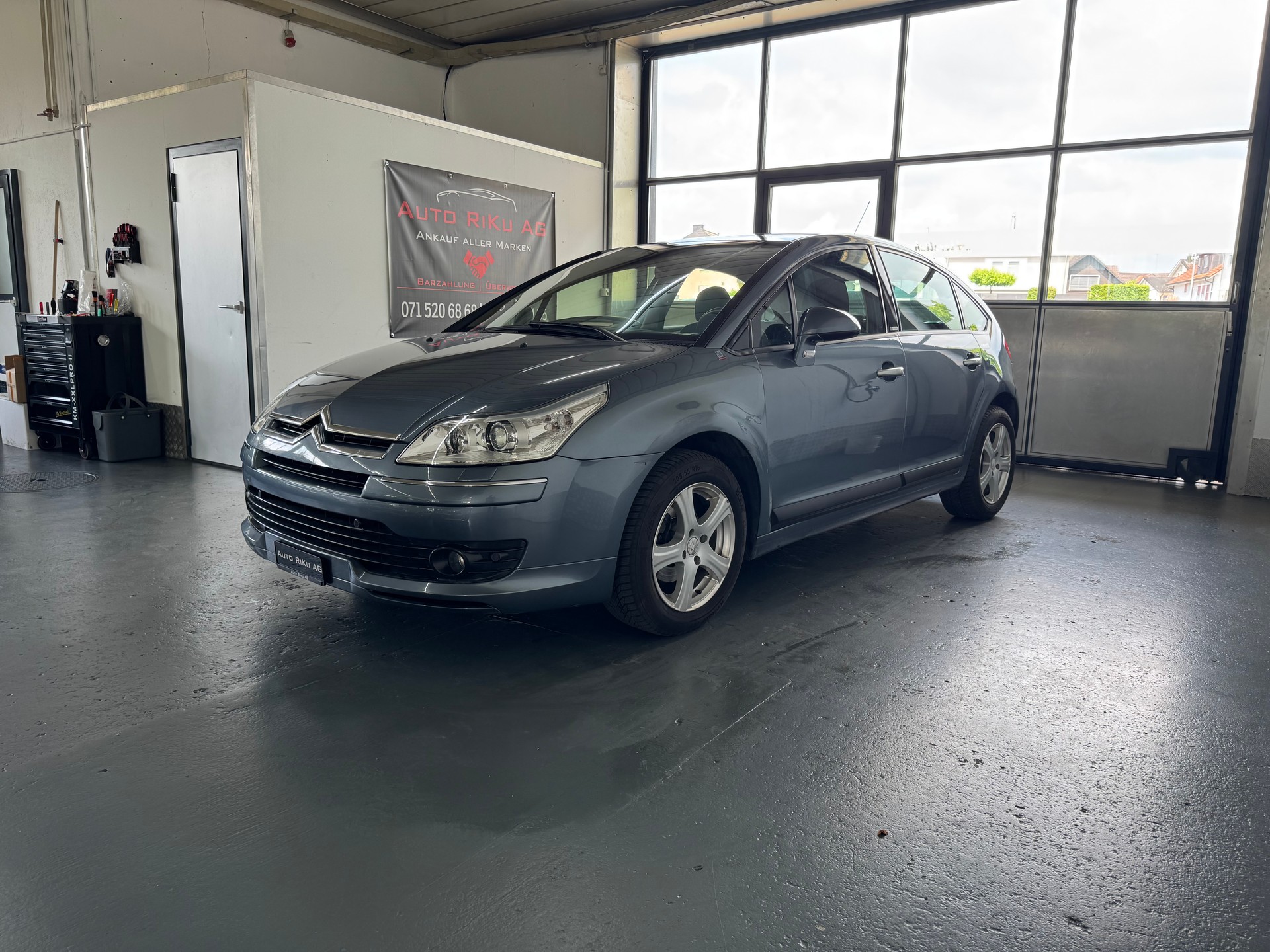 CITROEN C4 Berline 2.0i 16V VTR Automatic-image-5