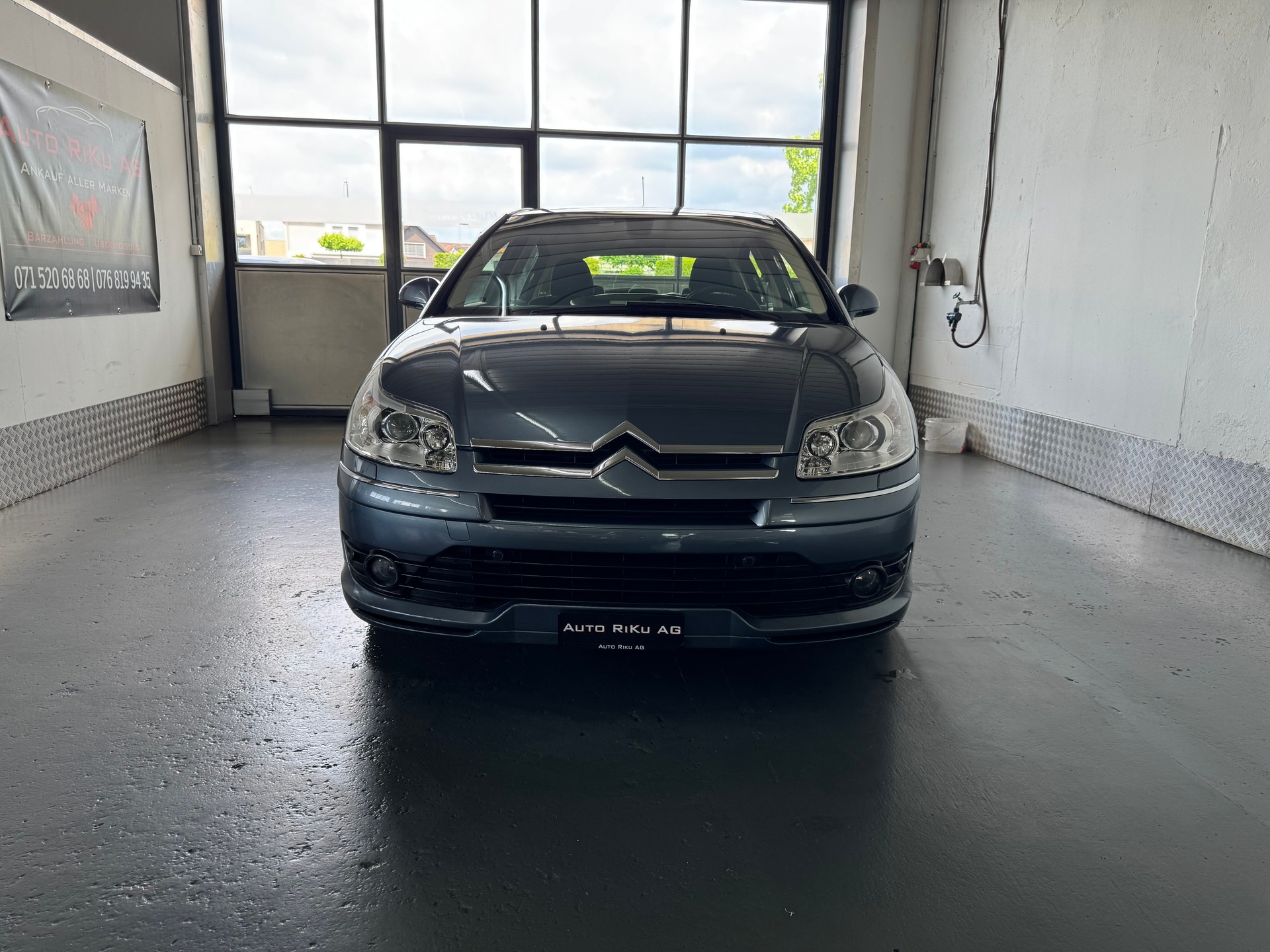 CITROEN C4 Berline 2.0i 16V VTR Automatic-image-3