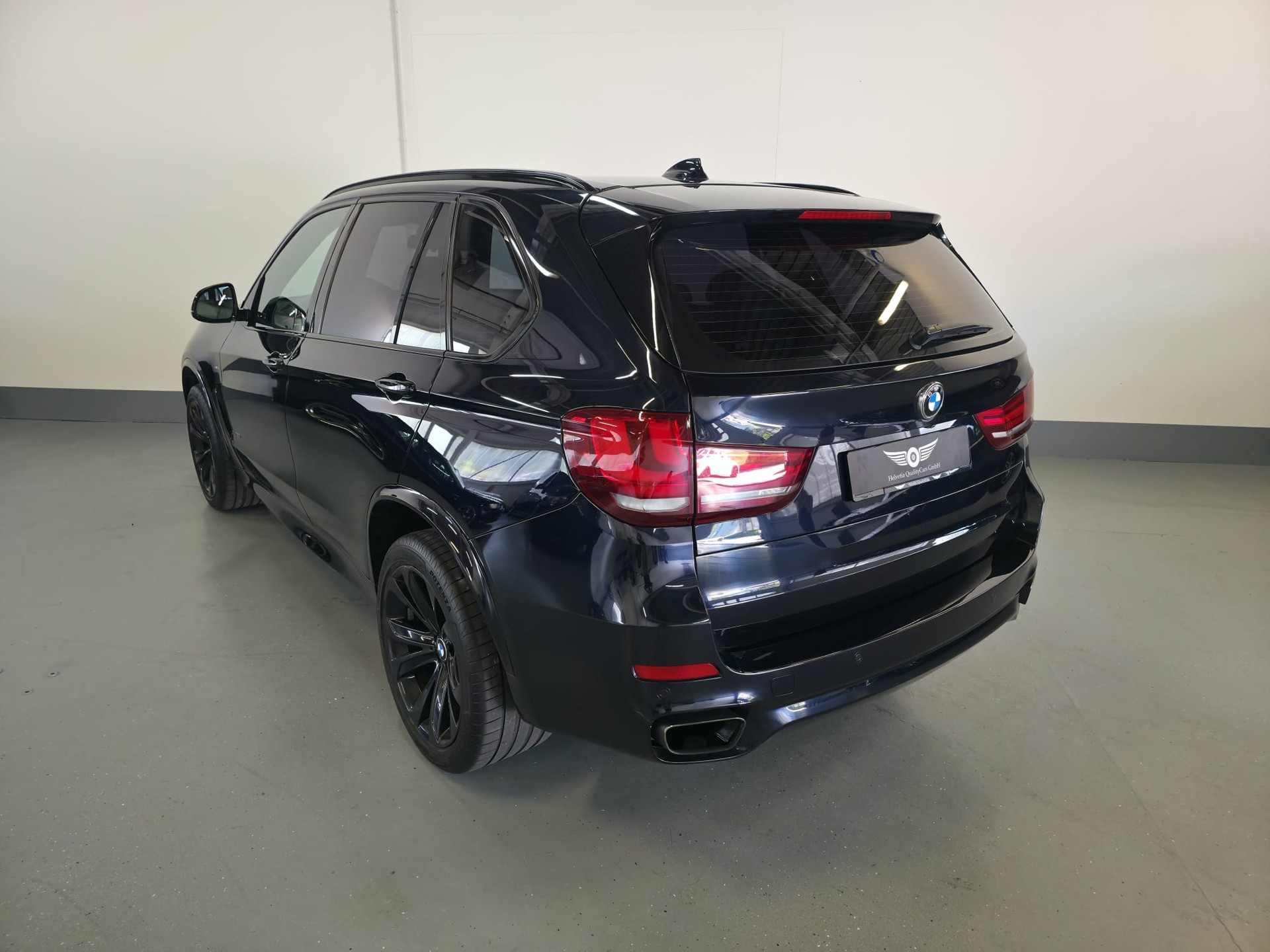BMW X5 xDrive 50i Steptronic-image-15