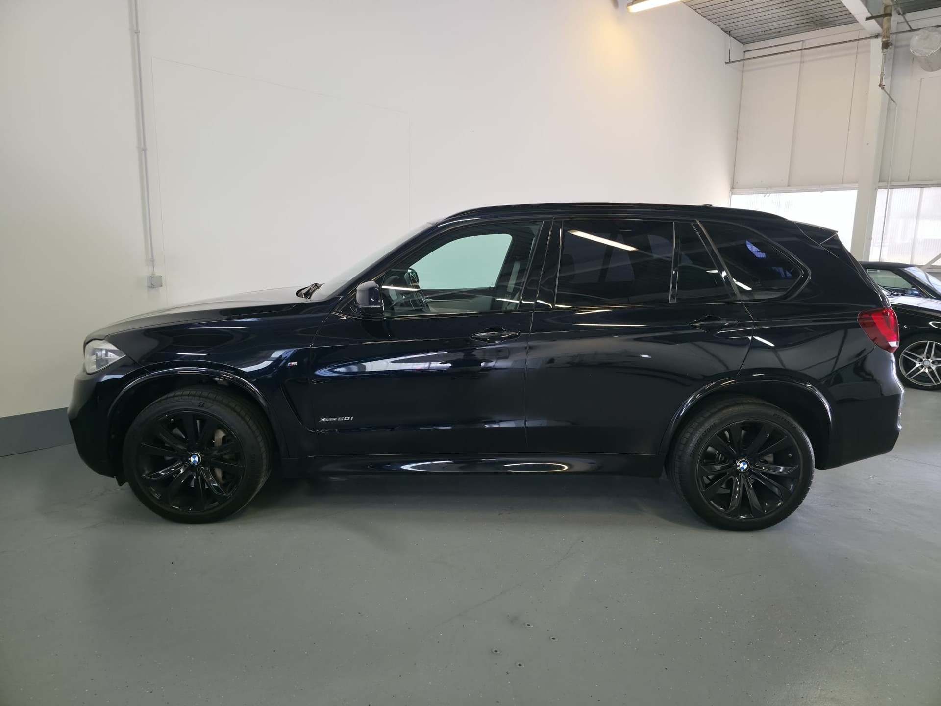 BMW X5 xDrive 50i Steptronic-image-6