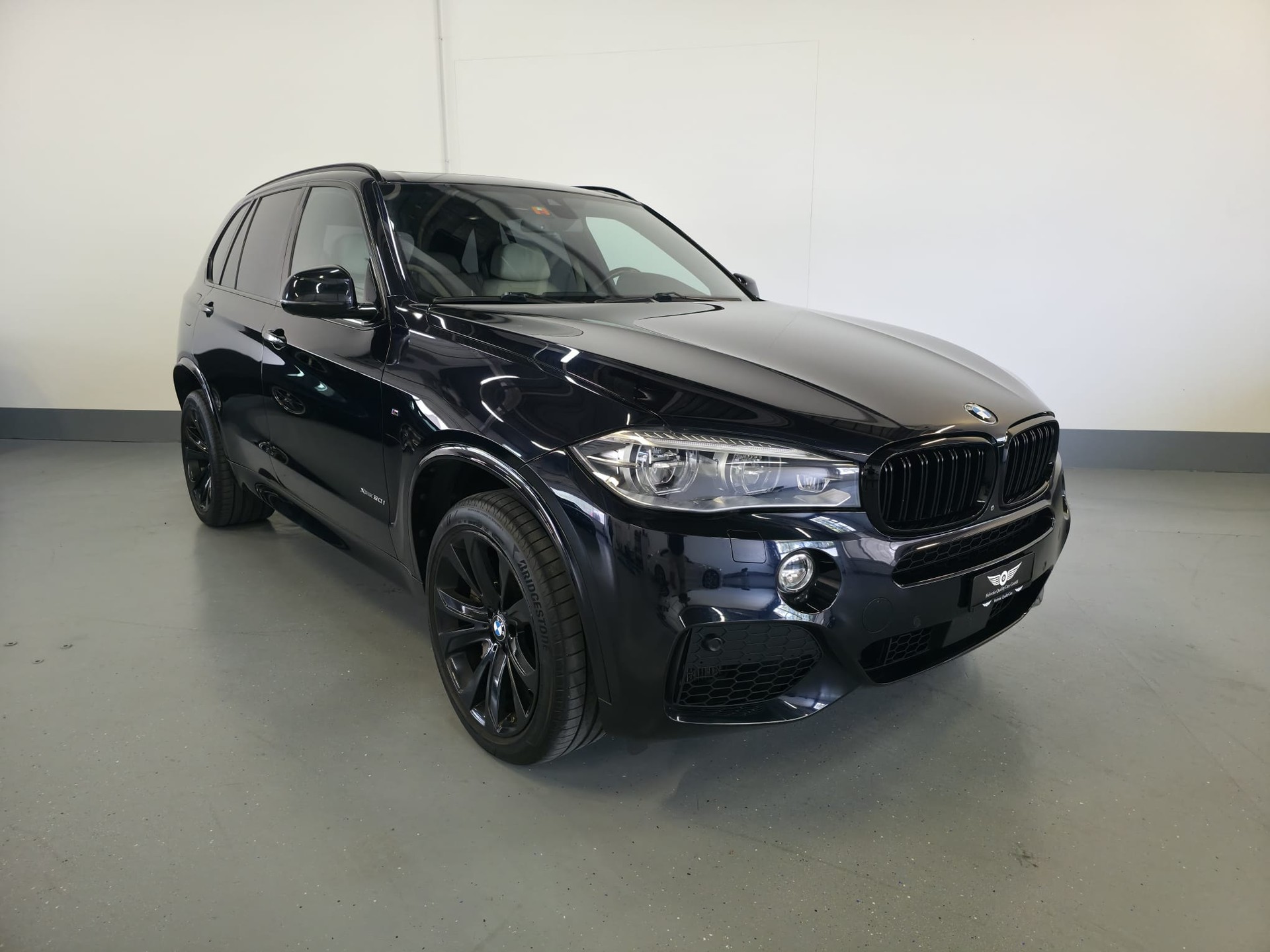 BMW X5 xDrive 50i Steptronic-image-3