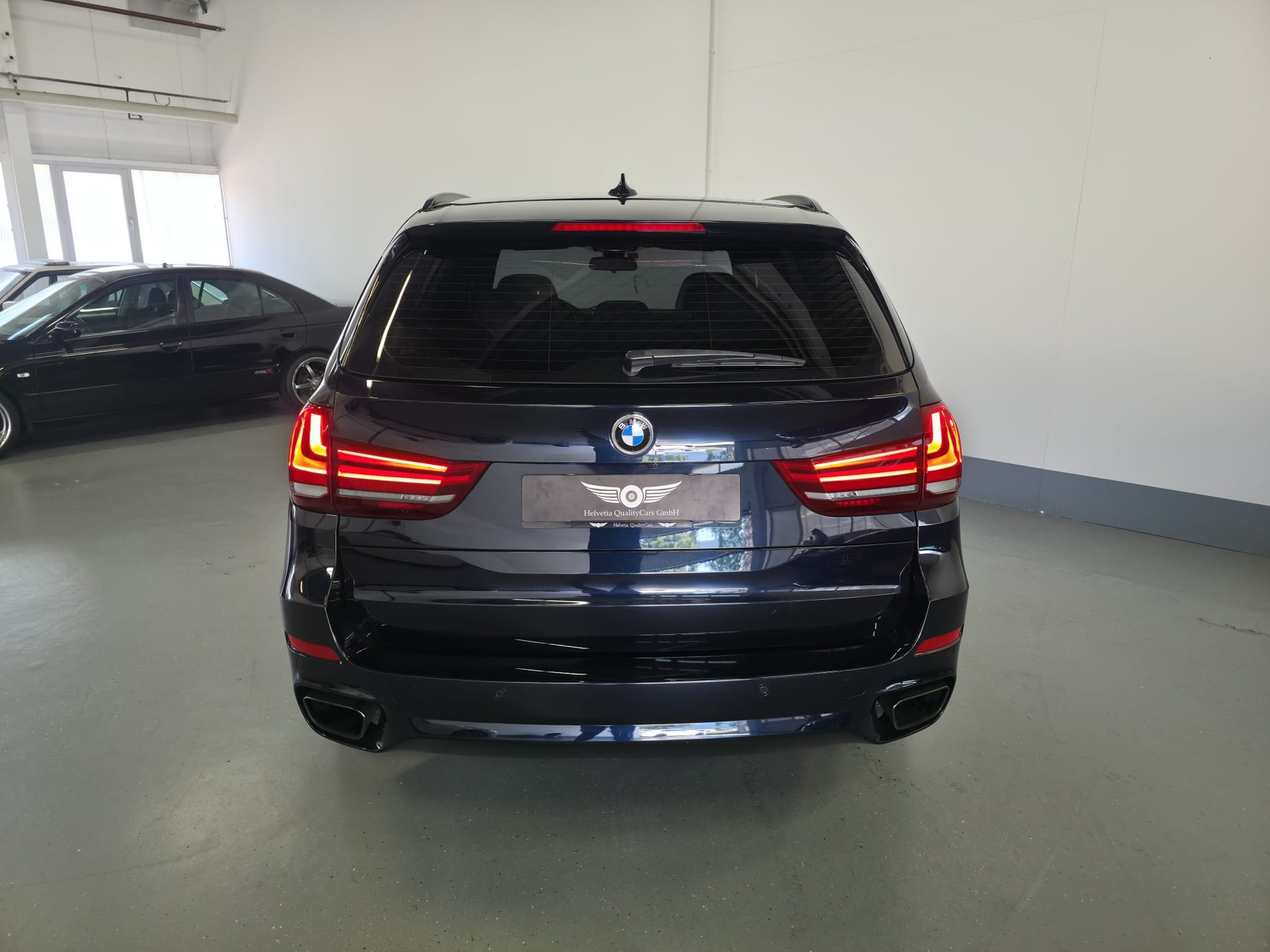 BMW X5 xDrive 50i Steptronic-image-16